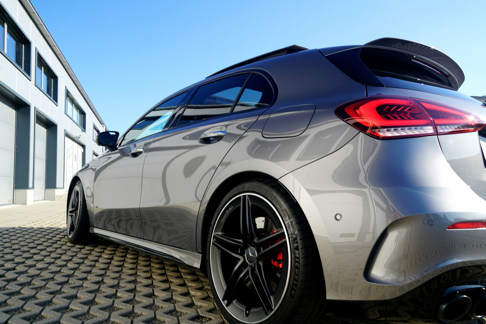 MERCEDES-BENZ A 45 S AMG 4Matic+ Speedshift (CH)-image-10
