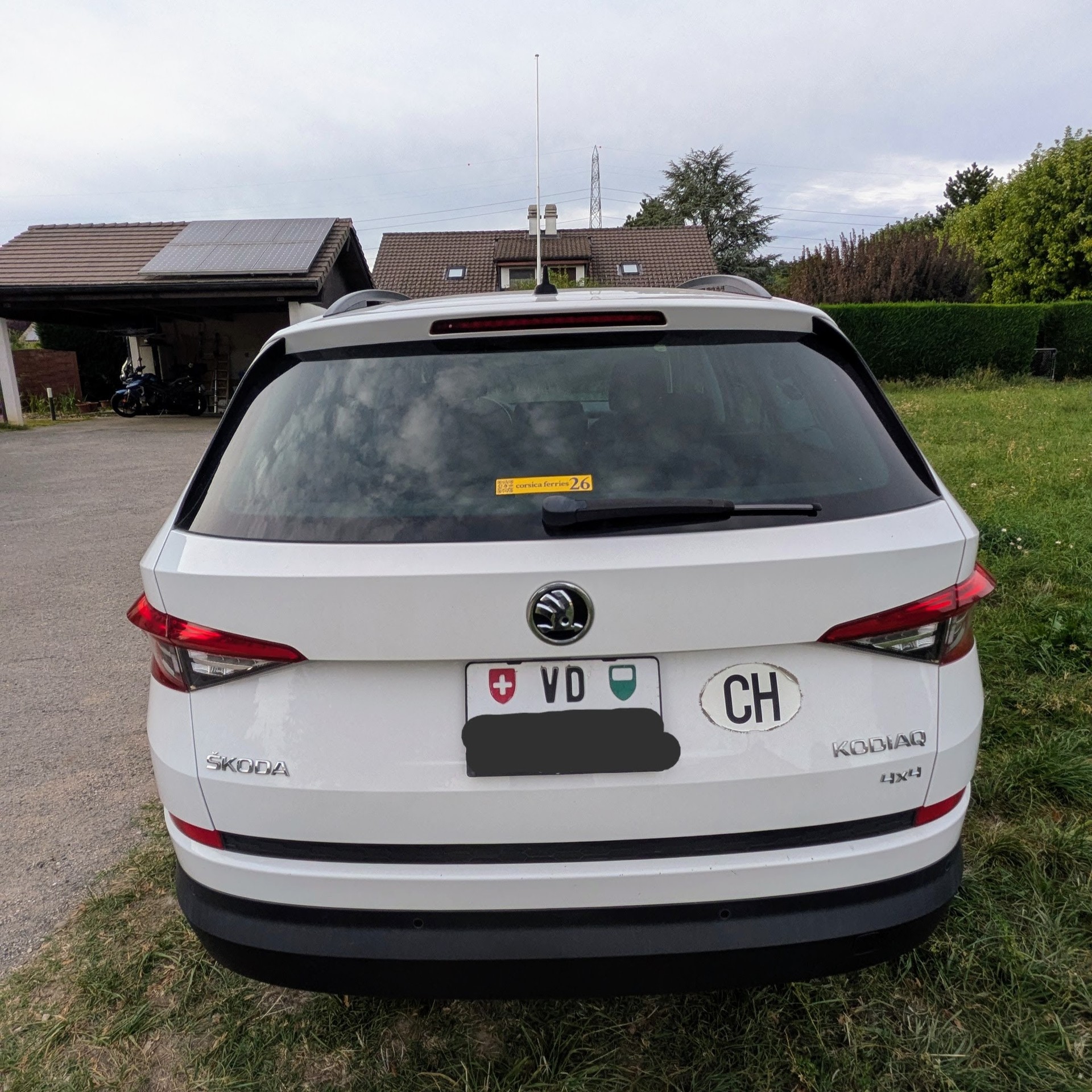 SKODA 2.0 TDI - 4x4 - 7 places-image-3