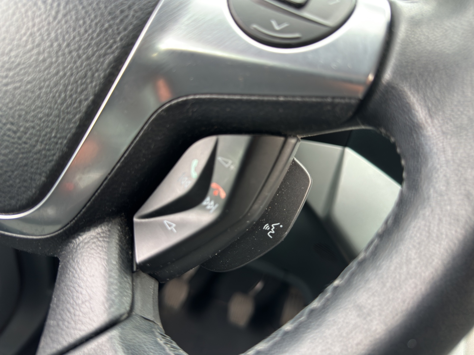 FORD C-Max 1.6 SCTi Titanium-image-13