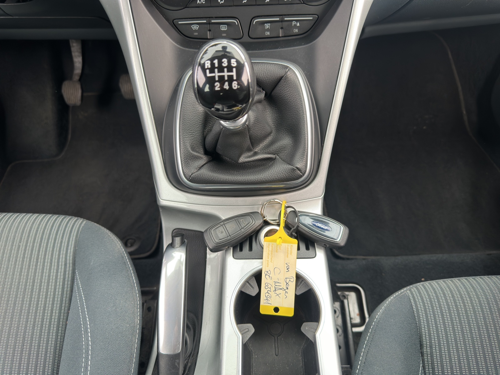 FORD C-Max 1.6 SCTi Titanium-image-9