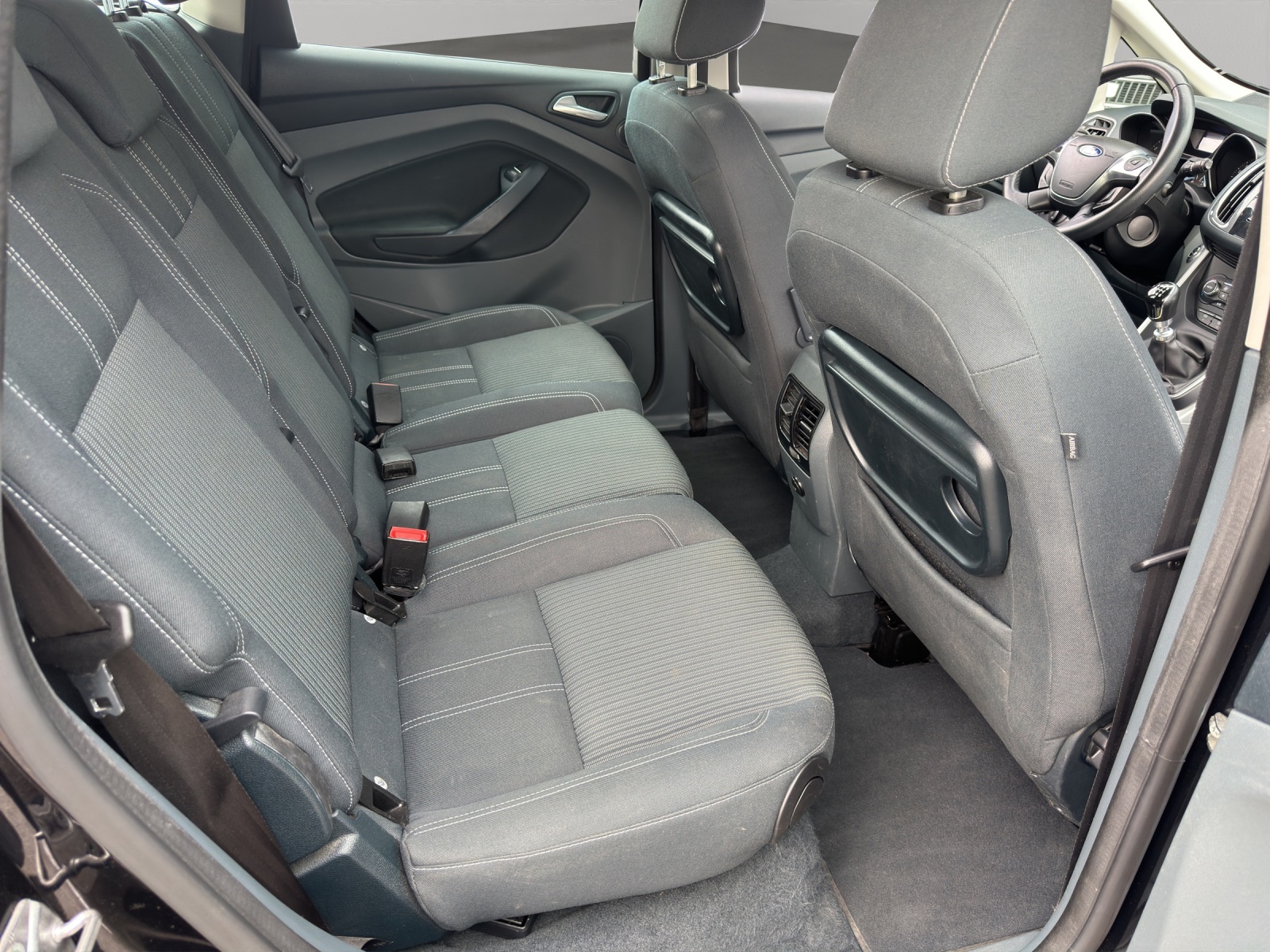 FORD C-Max 1.6 SCTi Titanium-image-18