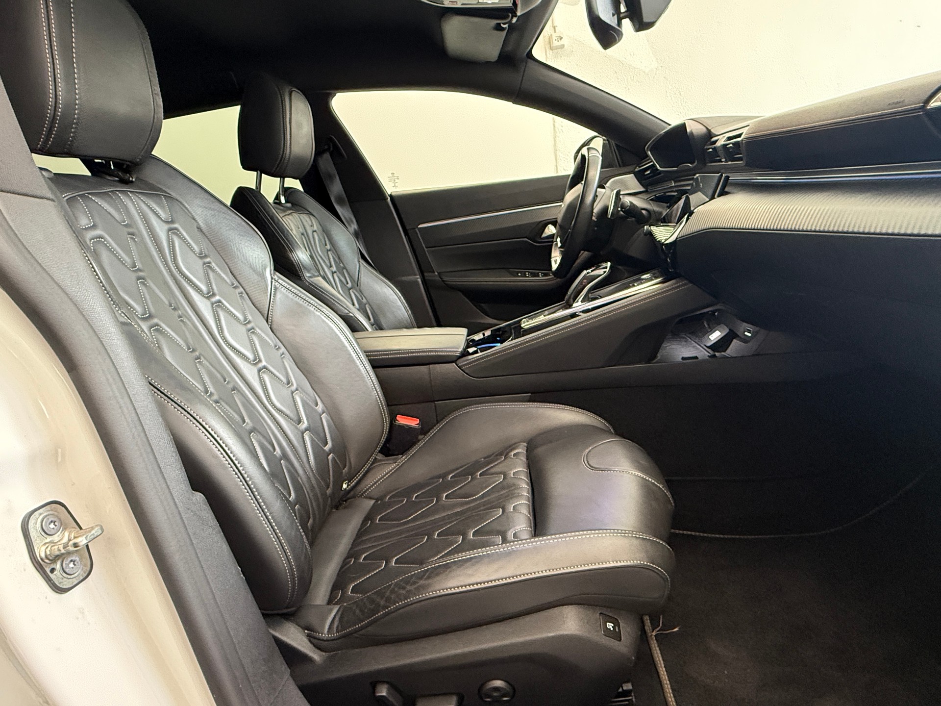 PEUGEOT 508 SW 2.0 Blue HDI GT Line EAT8 Ab 250.- pro Monat Sitzheizung vorne und hinten-image-11