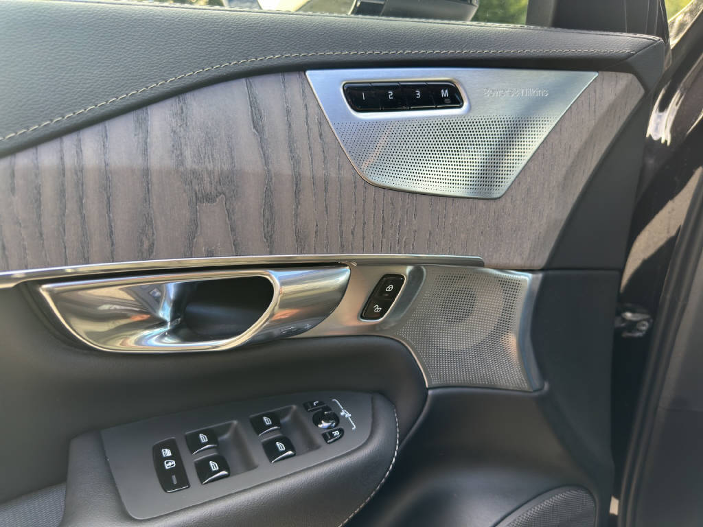 VOLVO XC90 2.0 T8 TE Inscription 7P. eAWD-image-17
