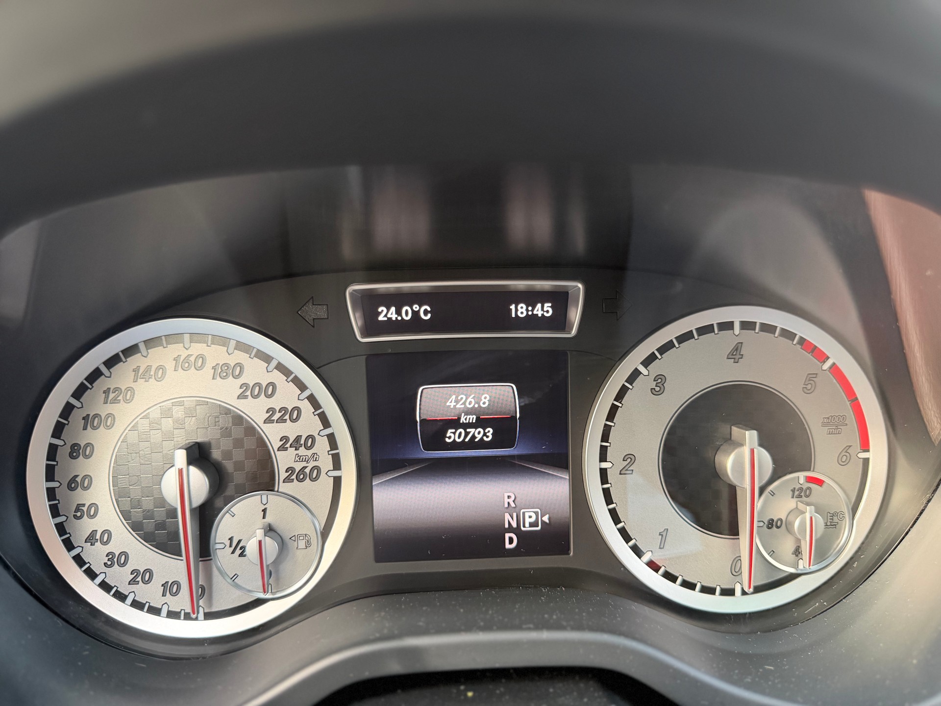 MERCEDES-BENZ A 220 CDI 4Matic 7G-DCT-image-10