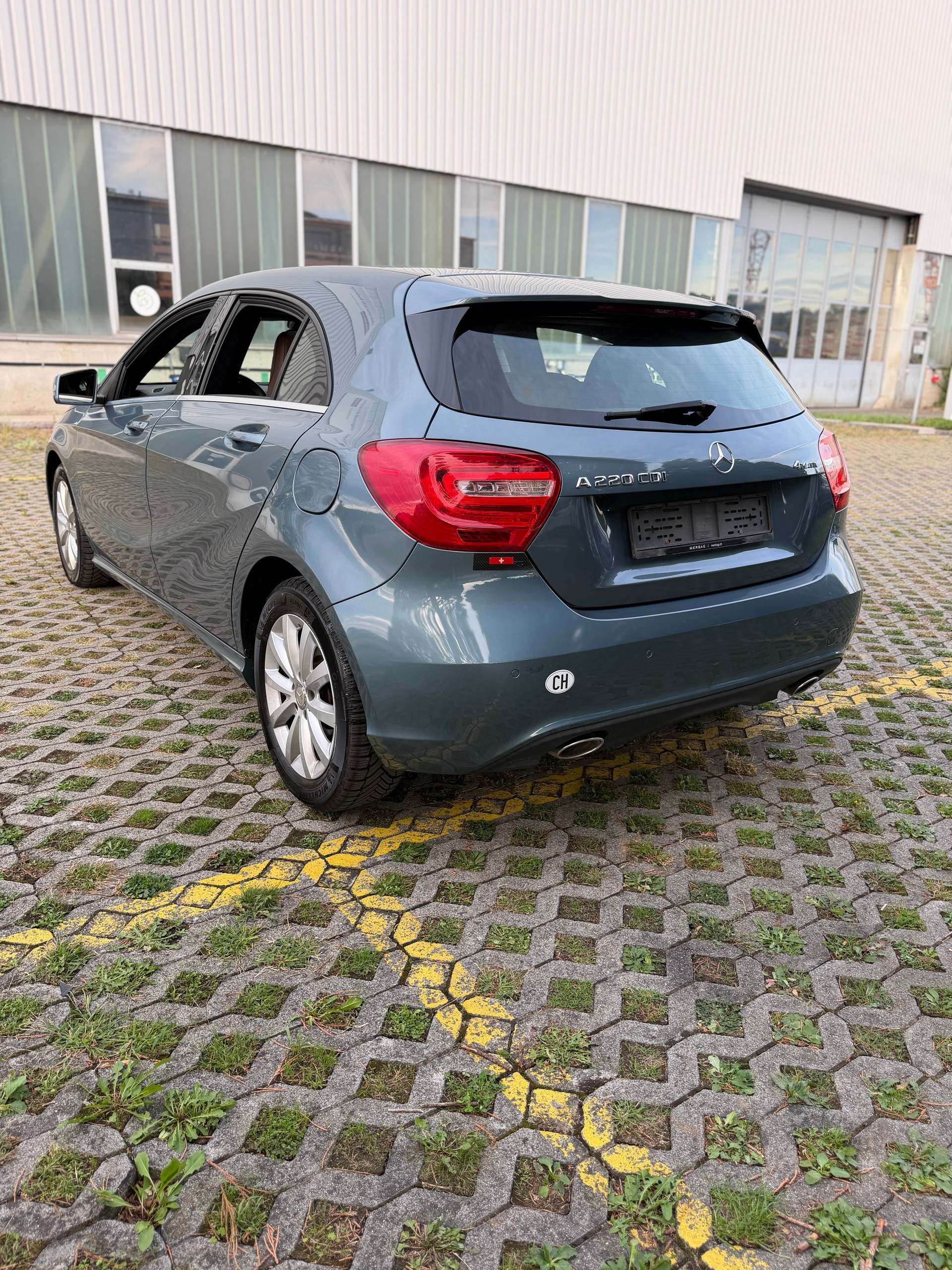 MERCEDES-BENZ A 220 CDI 4Matic 7G-DCT-image-6