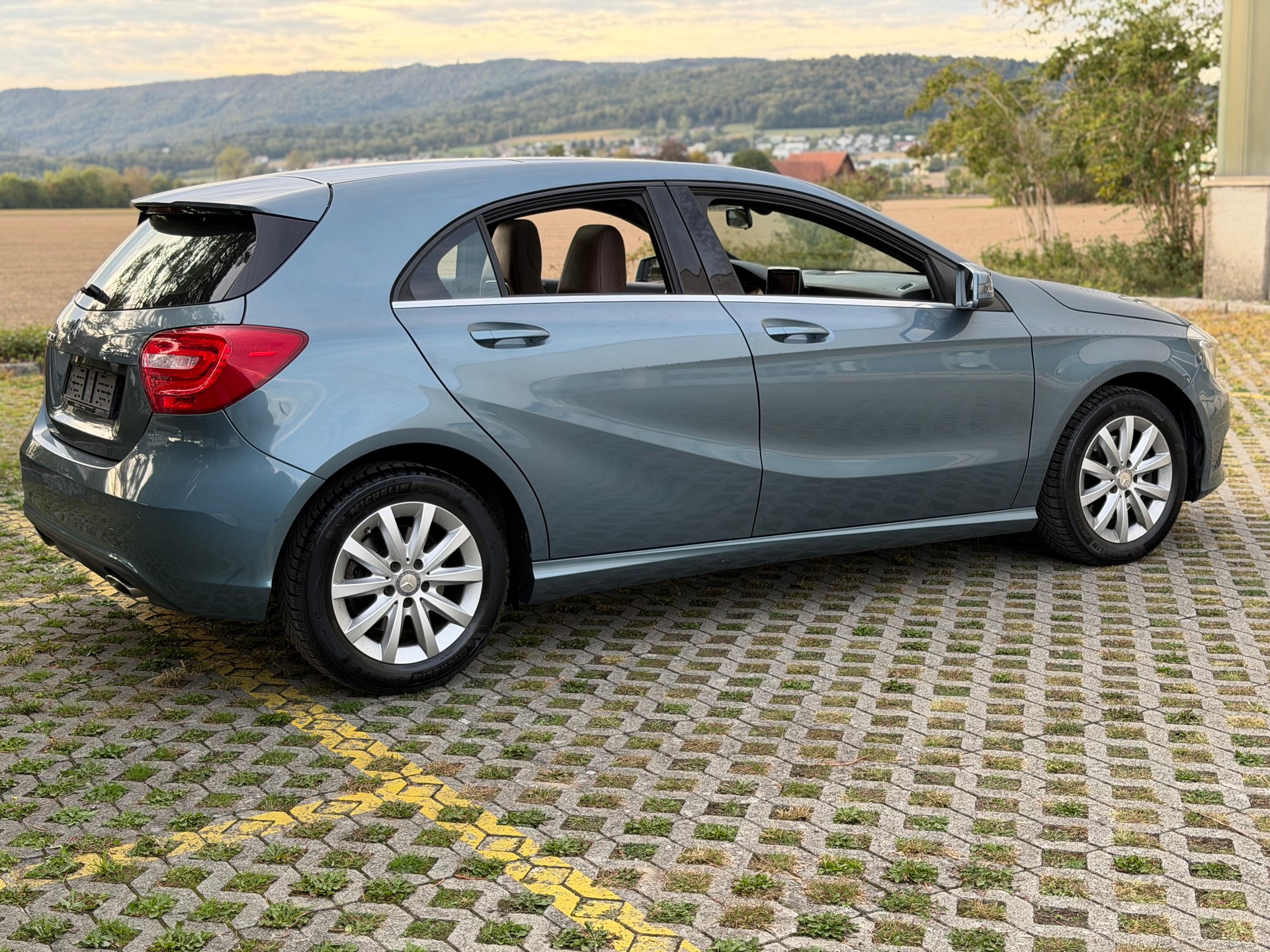 MERCEDES-BENZ A 220 CDI 4Matic 7G-DCT-image-4
