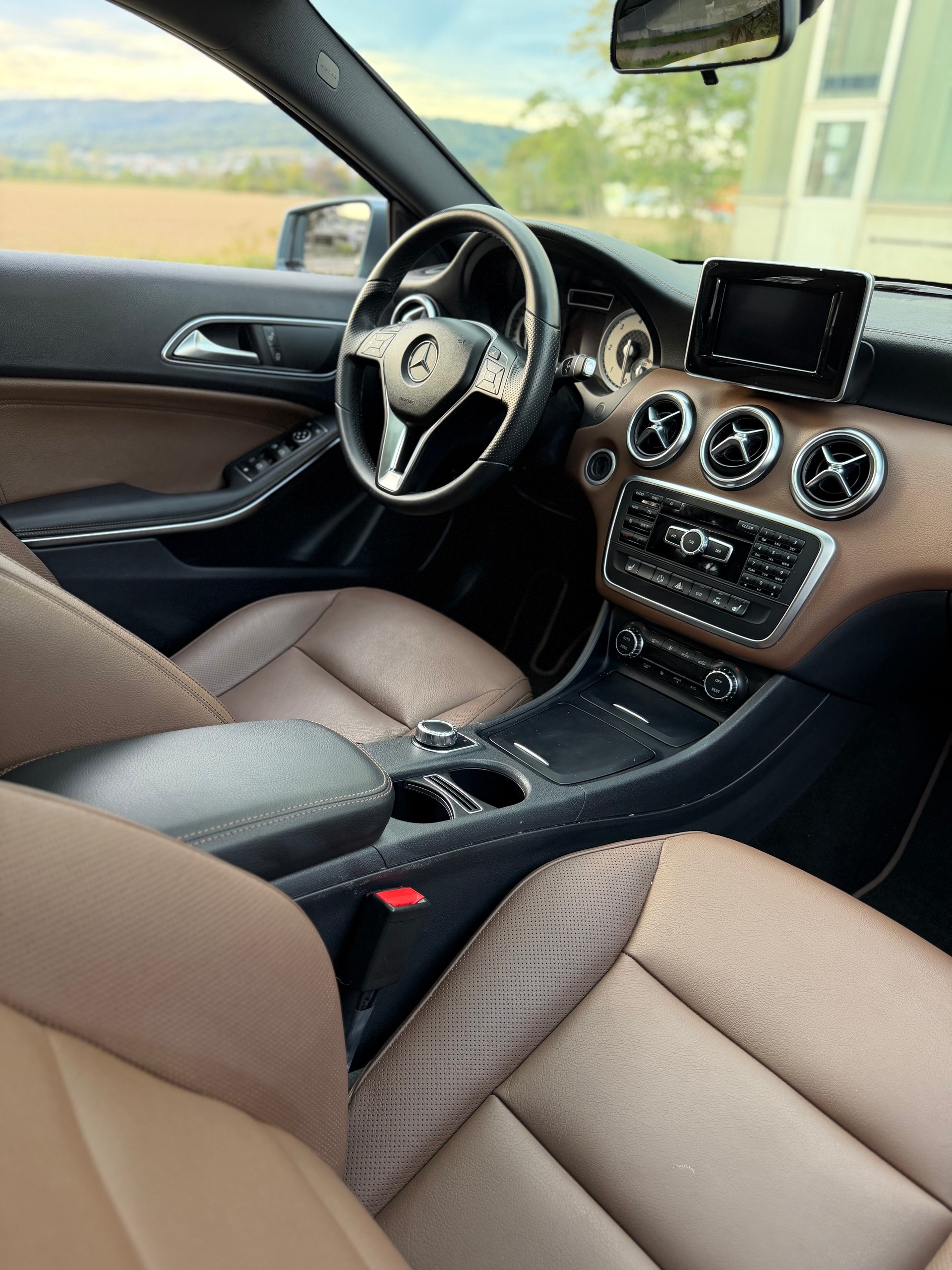 MERCEDES-BENZ A 220 CDI 4Matic 7G-DCT-image-11