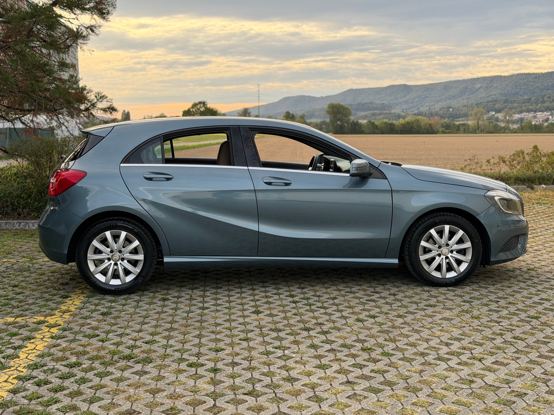 MERCEDES-BENZ A 220 CDI 4Matic 7G-DCT-image-3