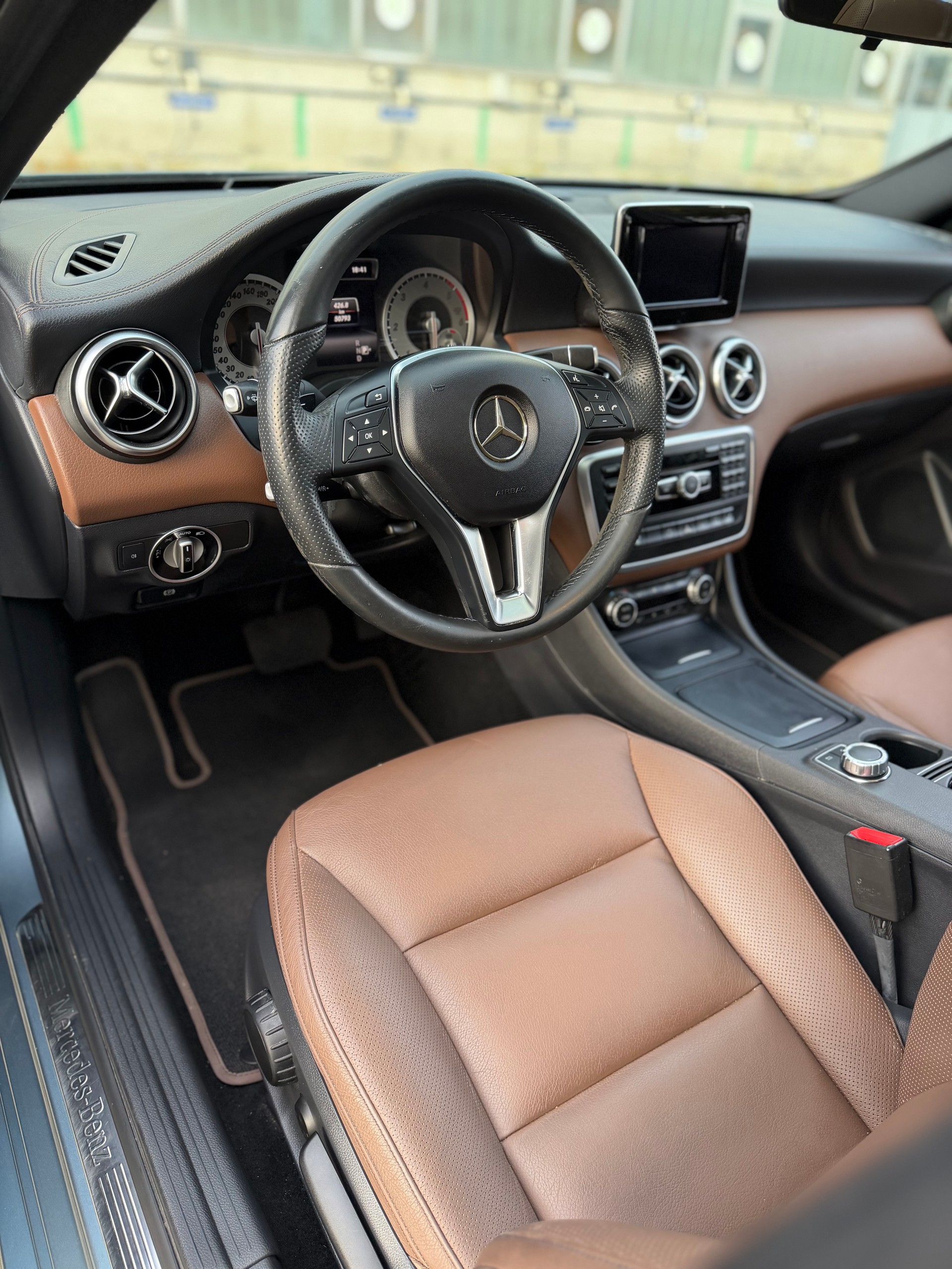 MERCEDES-BENZ A 220 CDI 4Matic 7G-DCT-image-9