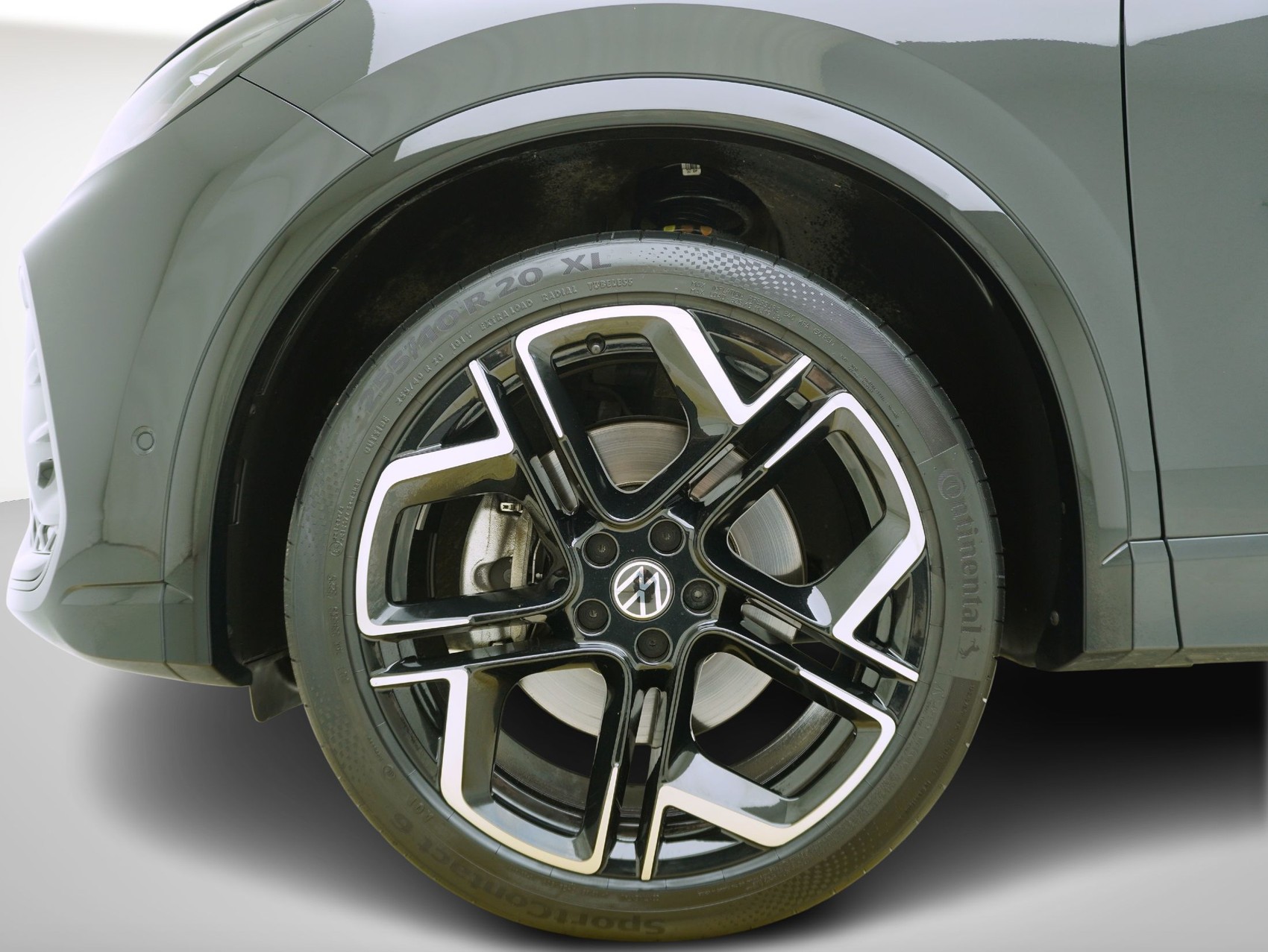 VW Tiguan 2.0 TSI DSG R-Line Black Style 4Motion **VW Werksgarantie bis 12/2030**-image-7