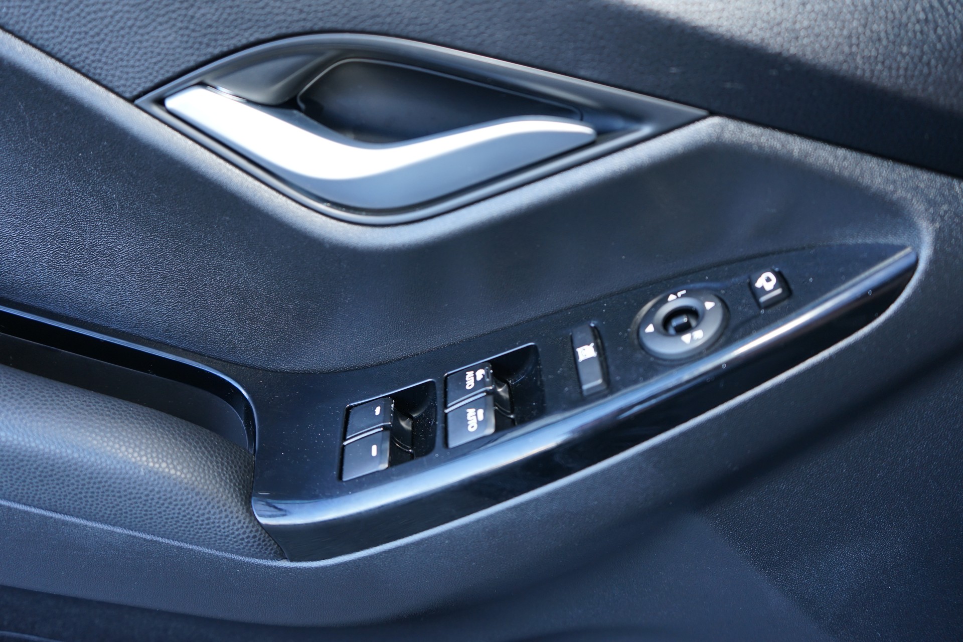 HYUNDAI iX20 1.6 Amplia Automatic-image-13