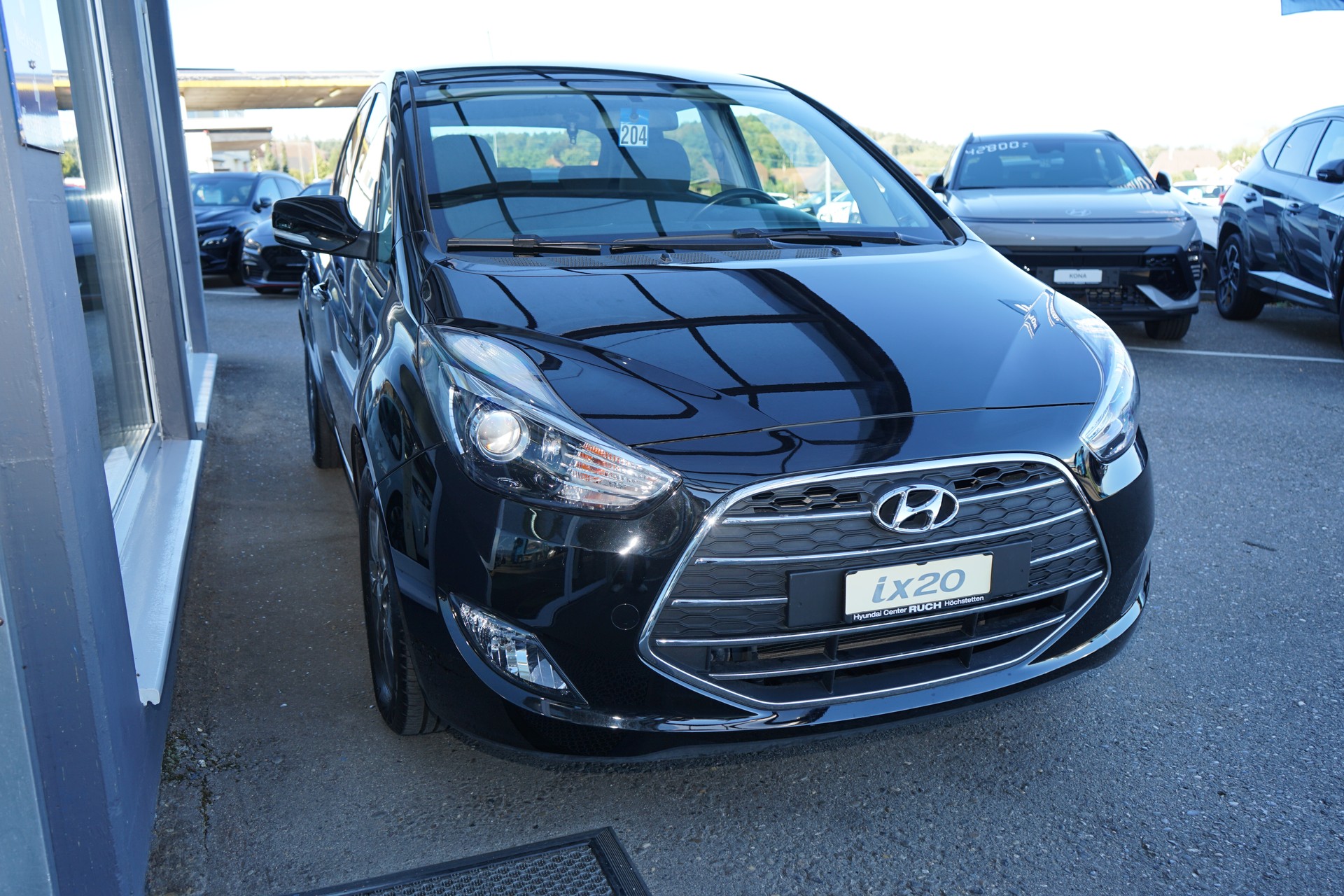 HYUNDAI iX20 1.6 Amplia Automatic-image-3