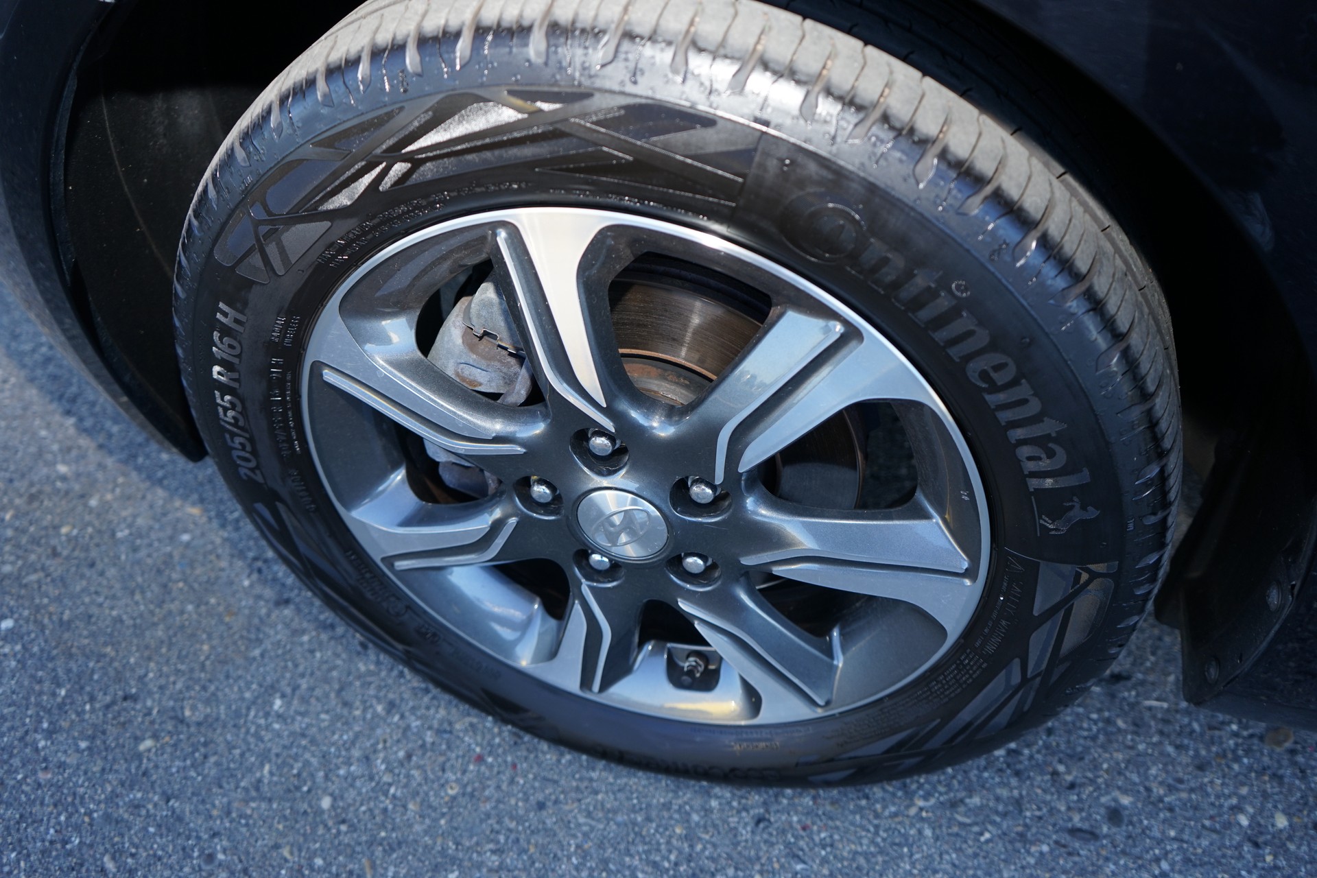 HYUNDAI iX20 1.6 Amplia Automatic-image-17