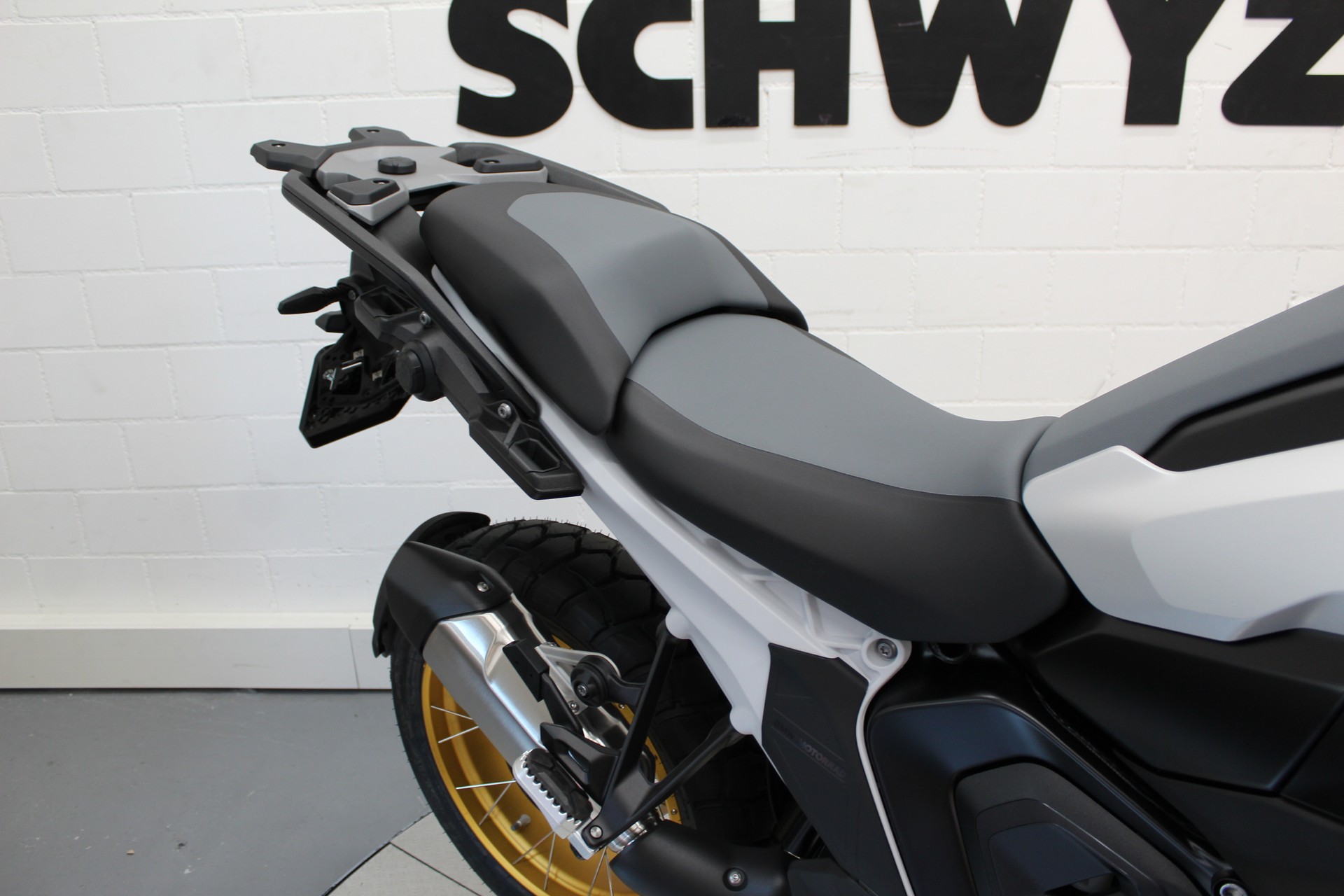 BMW R 1300 GS-image-9