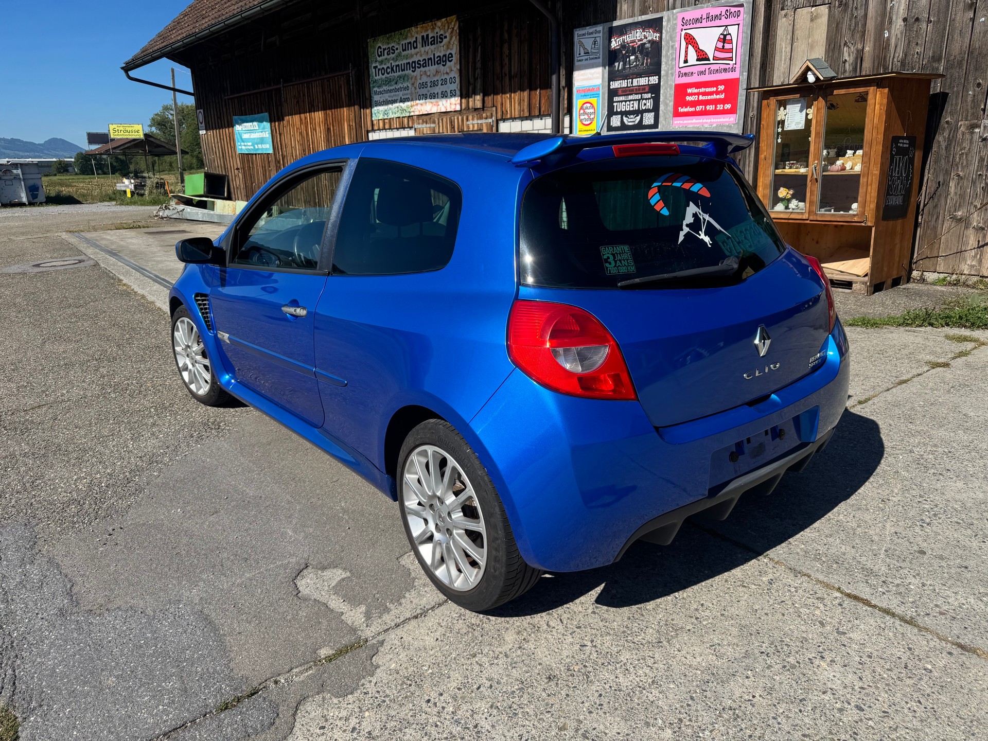 RENAULT Clio 2.0 16V Sport-image-3