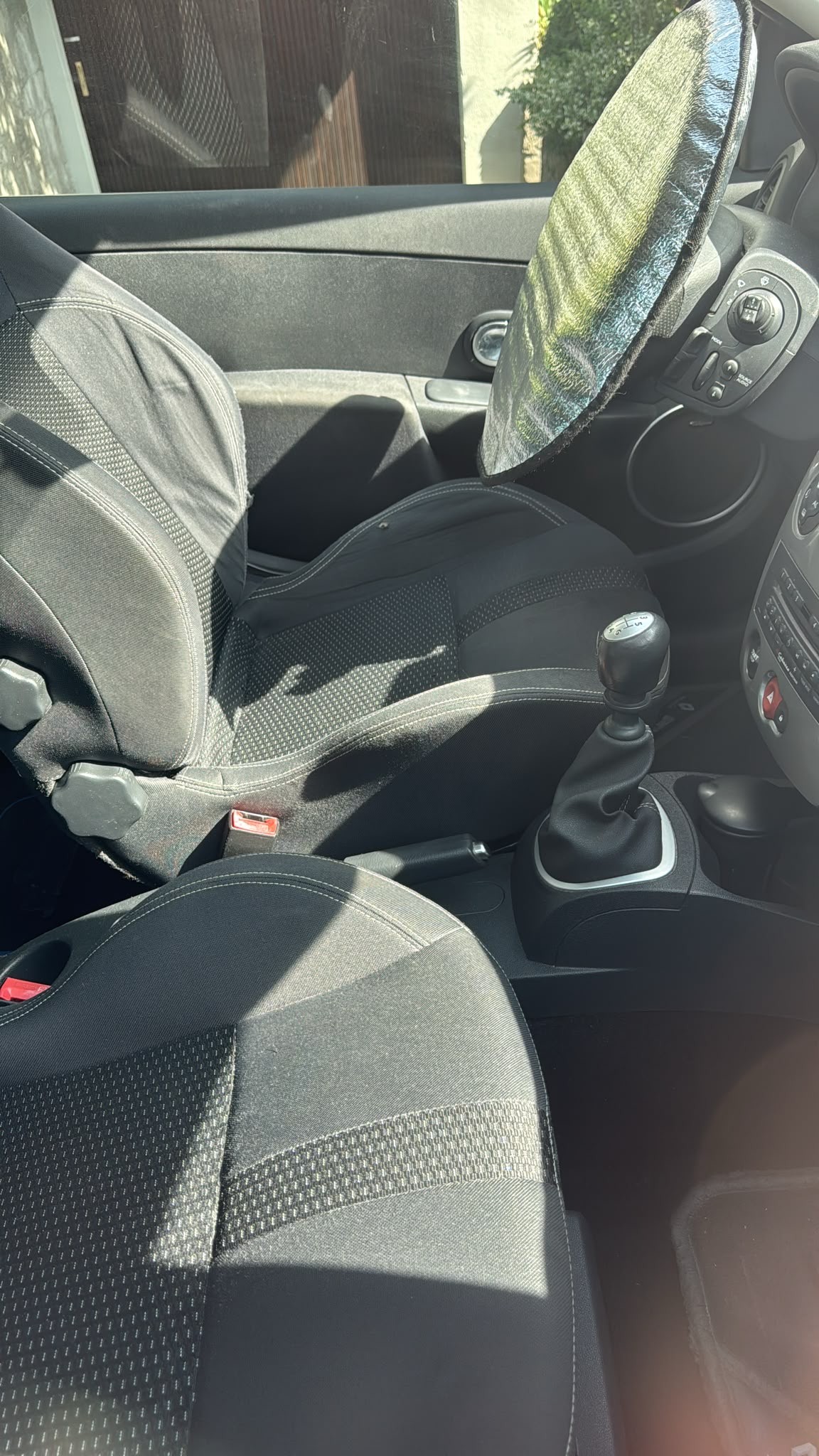 RENAULT Clio 2.0 16V Sport-image-5