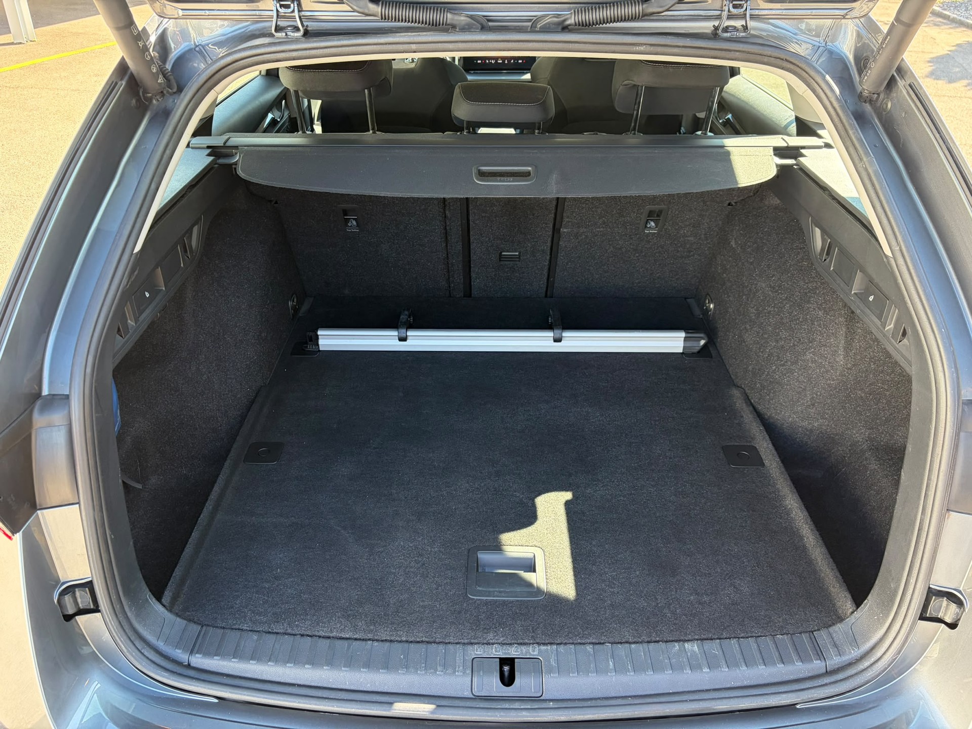 SKODA Octavia Combi 2.0 TDI DSG Ambition 4x4-image-7