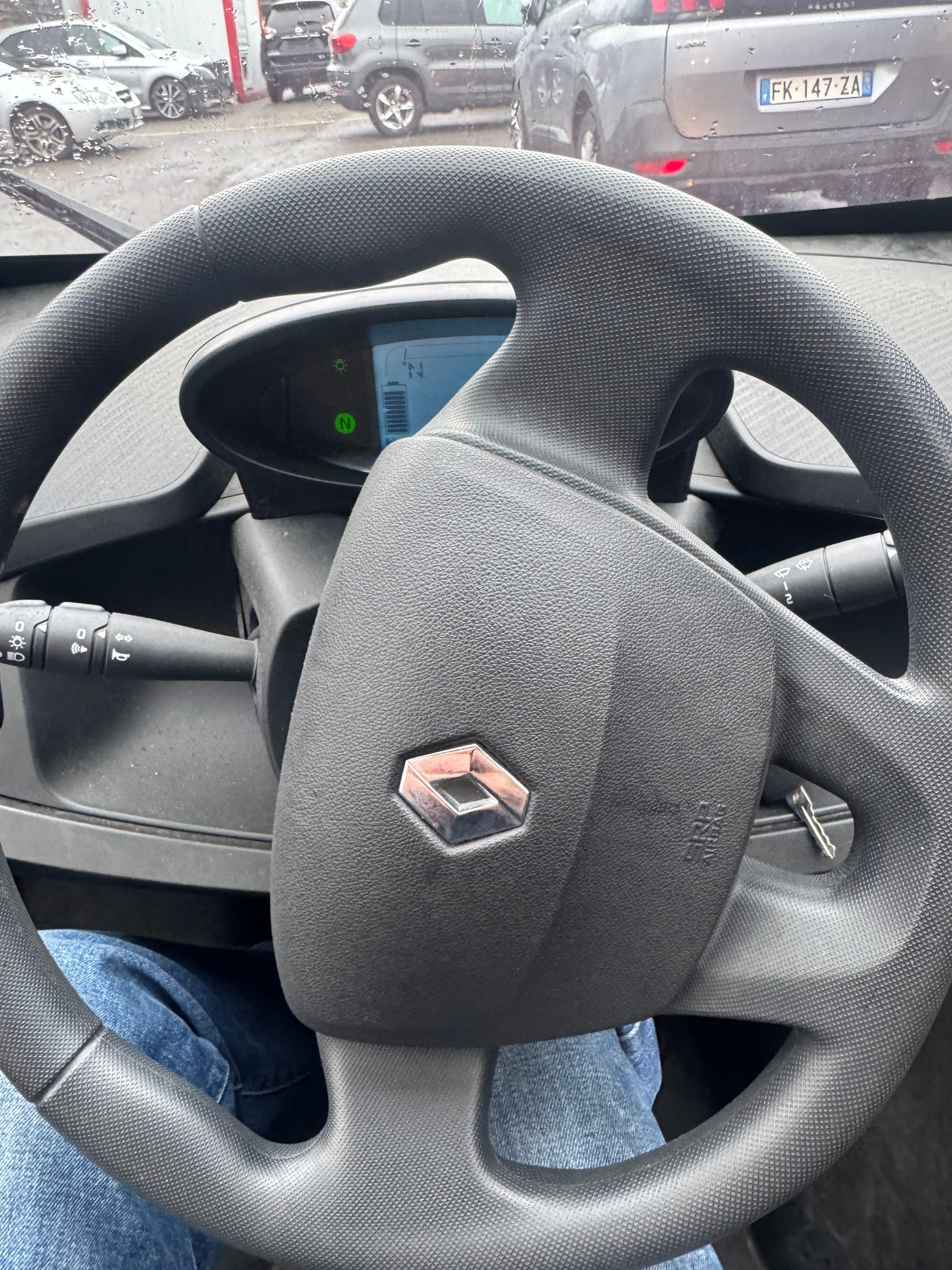 RENAULT Twizy Z.E. FP Sport Edition (incl. Battery)-image-9