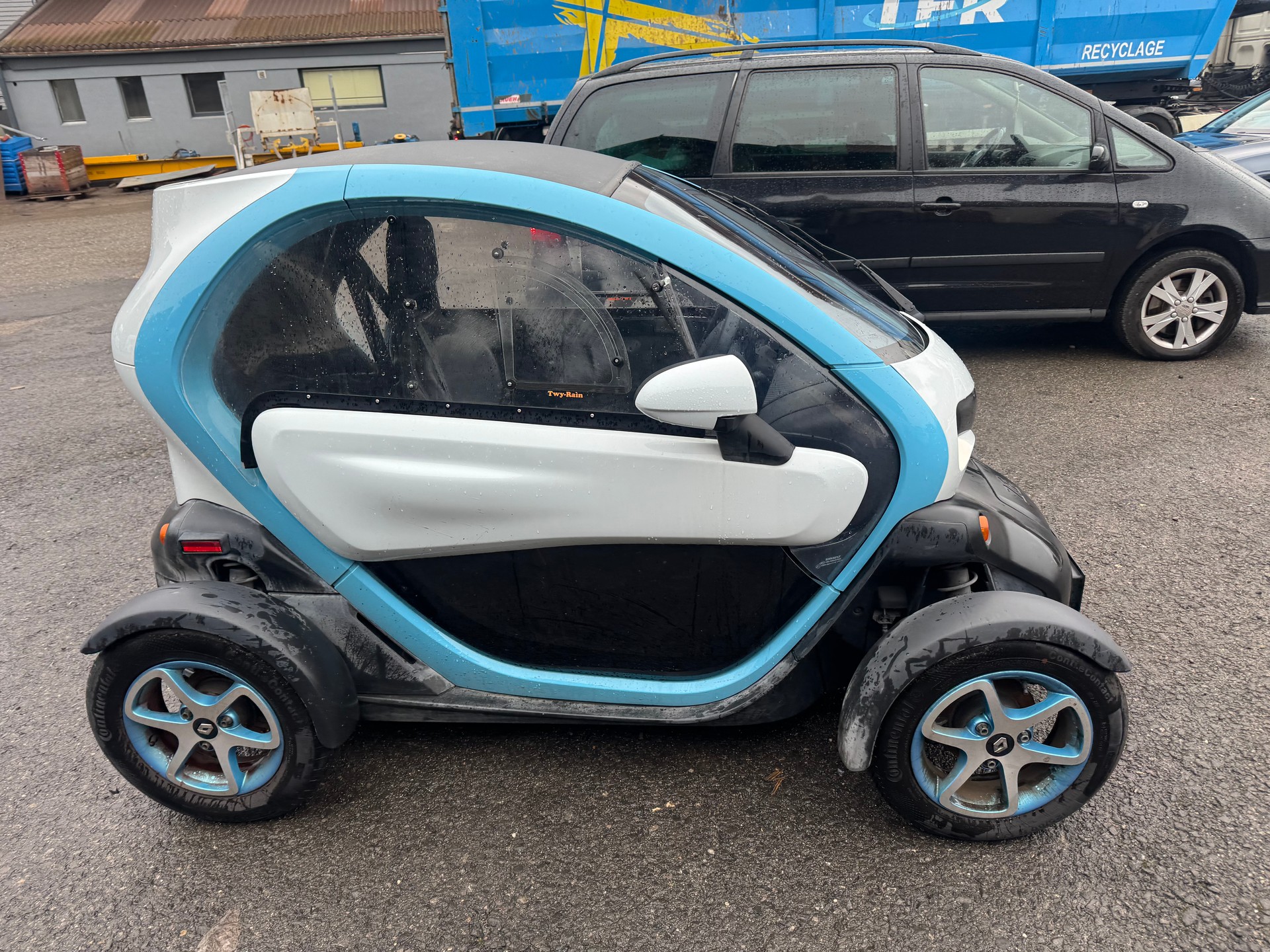 RENAULT Twizy Z.E. FP Sport Edition (incl. Battery)-image-8