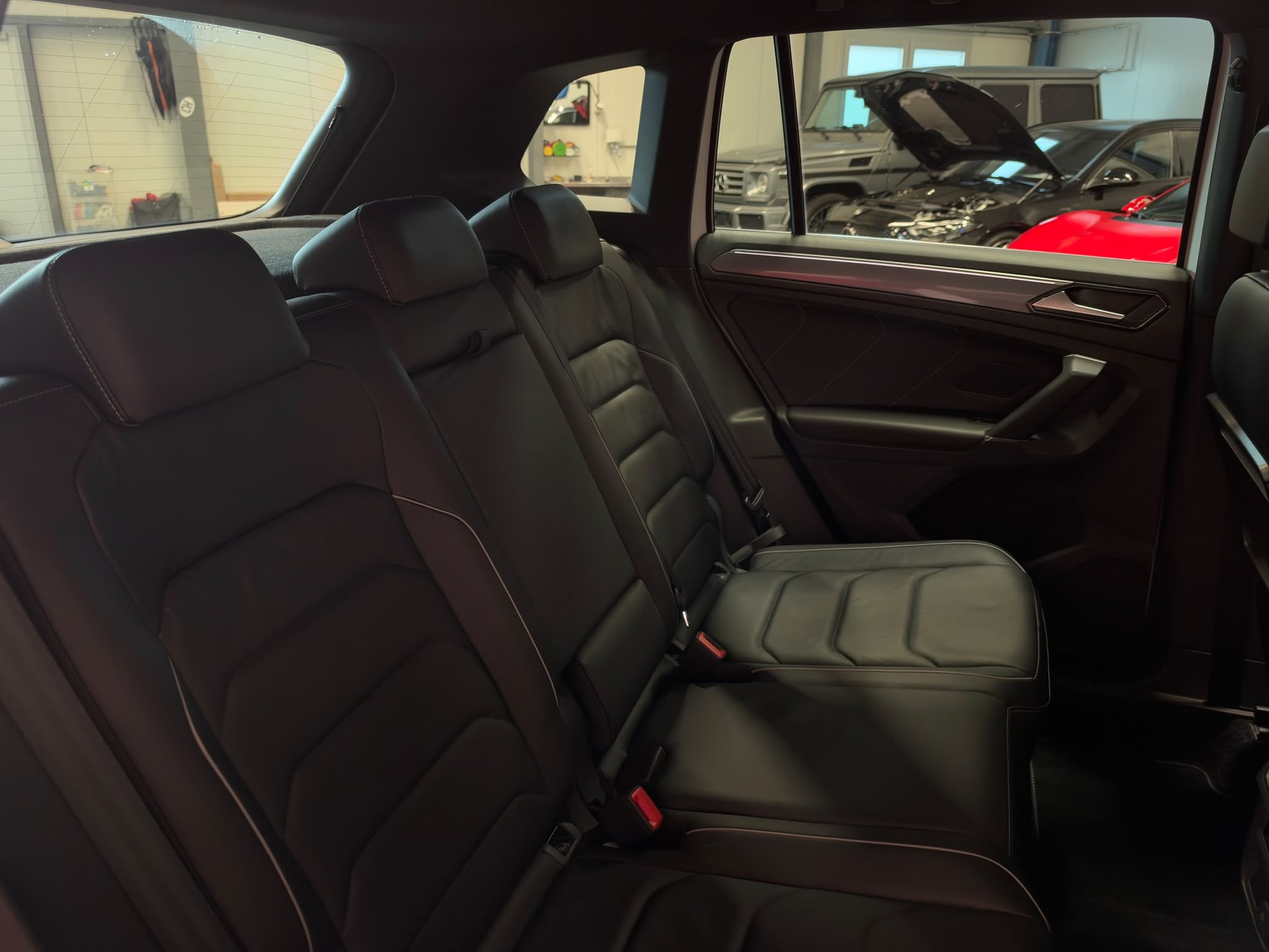 VW Tiguan 2.0TSI Highline 4Motion DSG-image-12