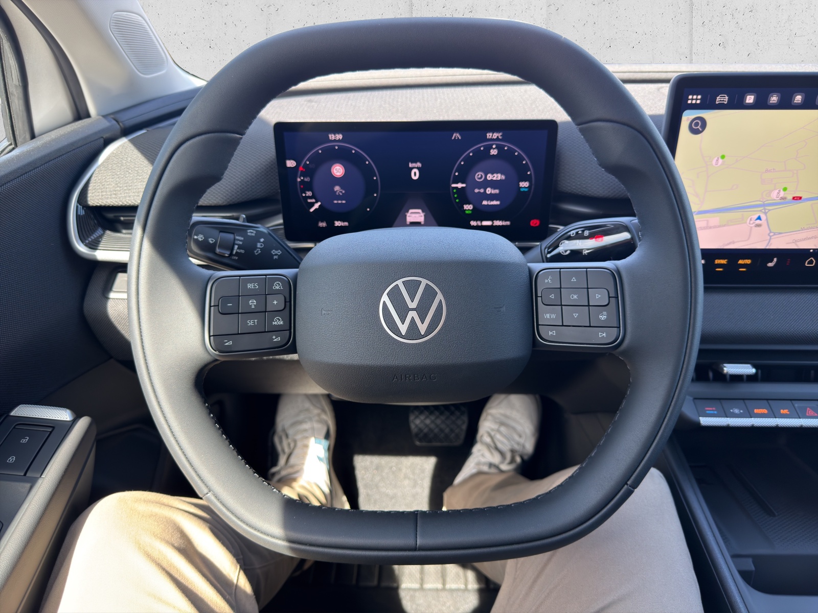 VW ID.Polo 52 kWh Life Edition One-image-9