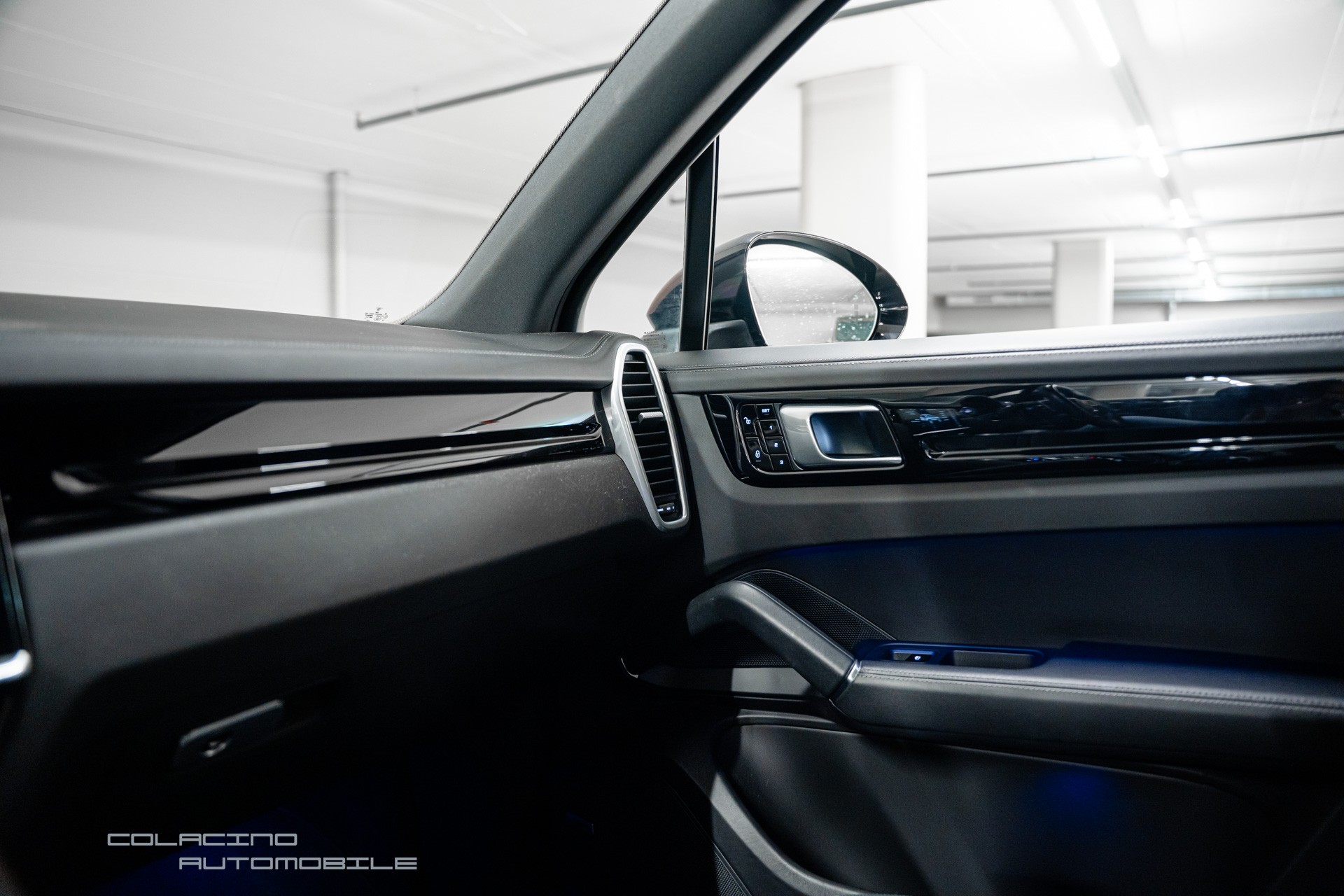 PORSCHE Cayenne S-image-26