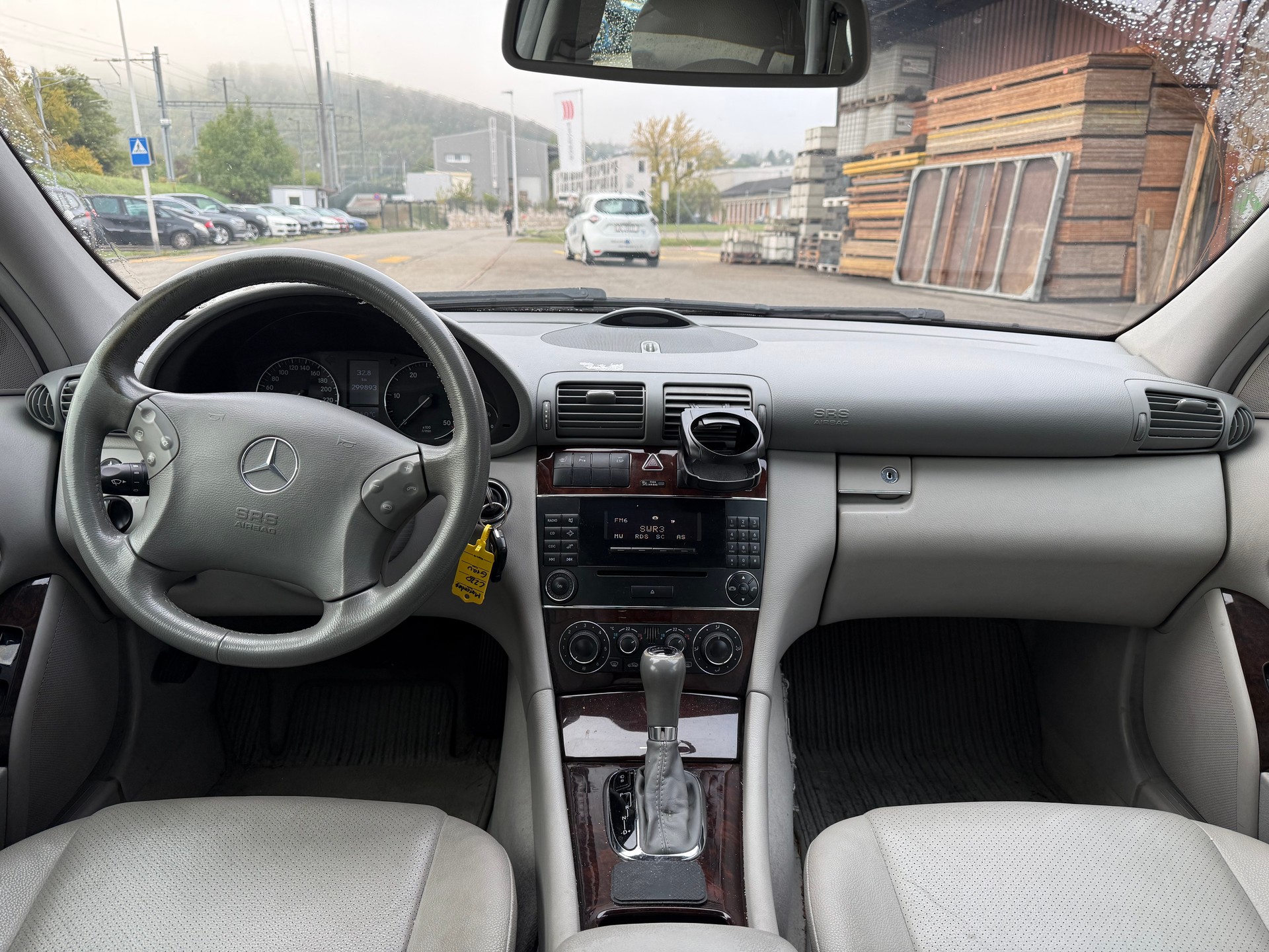 MERCEDES-BENZ C 220 CDI Classic-image-9