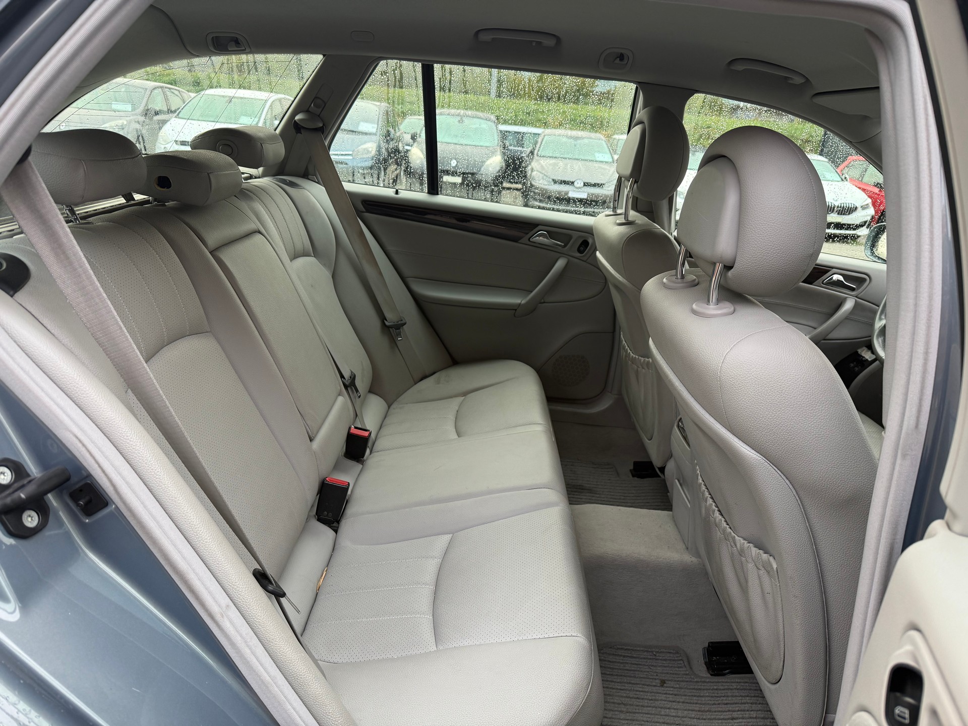 MERCEDES-BENZ C 220 CDI Classic-image-15