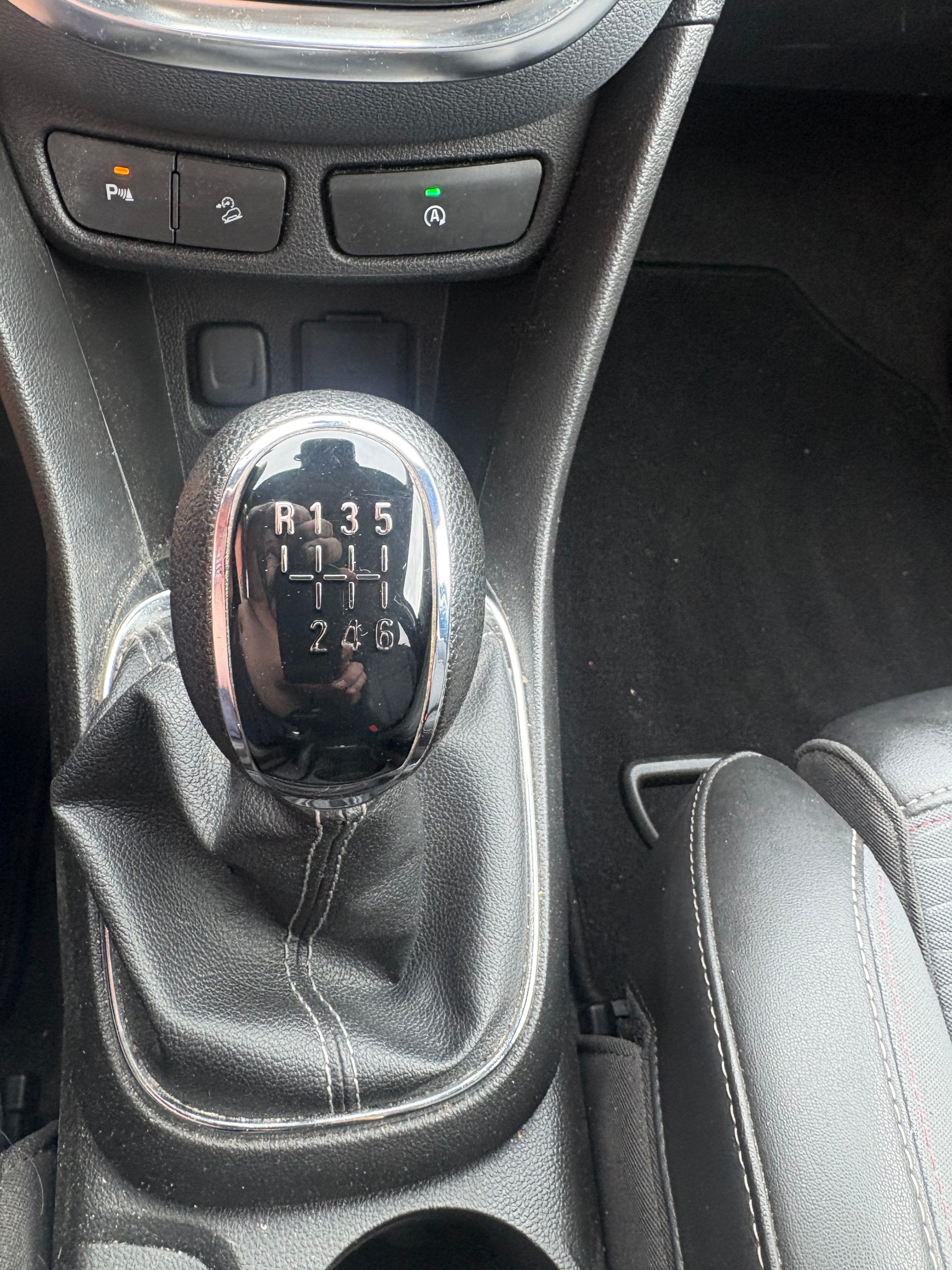 OPEL Mokka X 1.4i 16V Turbo Enjoy 4WD-image-11