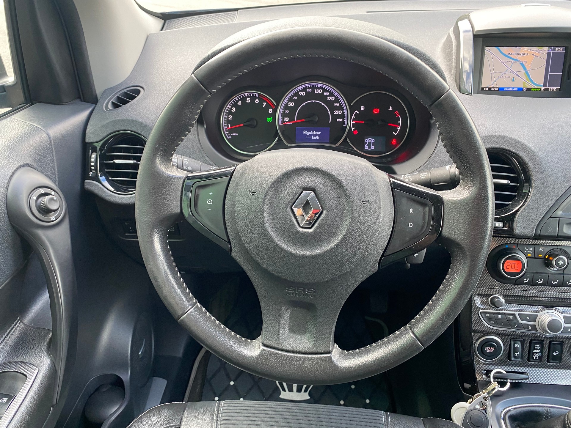 RENAULT Koleos 2.5 Bose 4x4-image-21