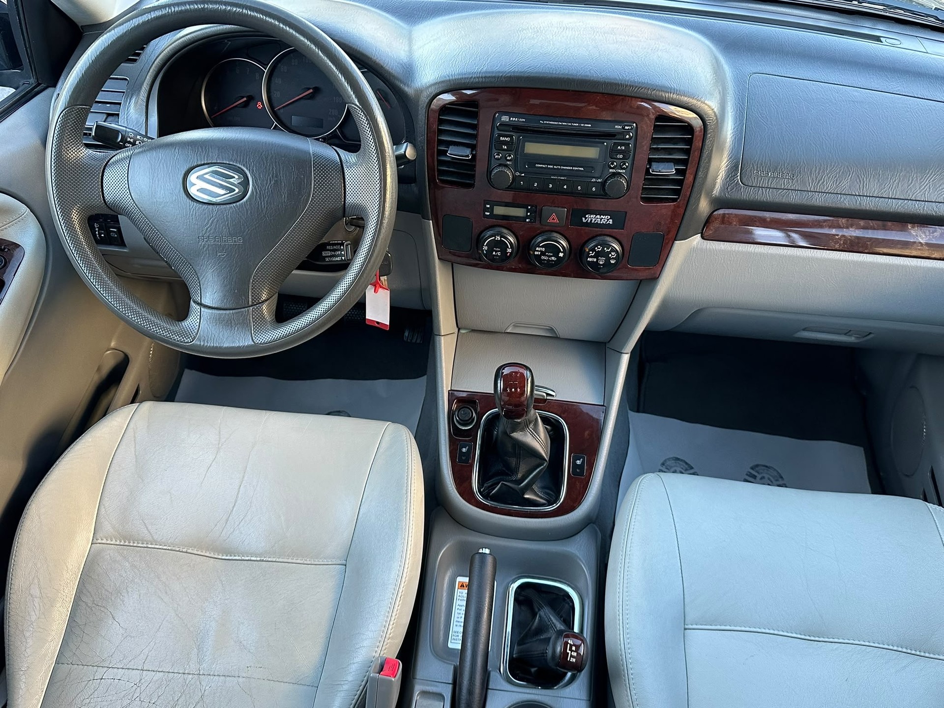 SUZUKI Grand Vitara 2.7 V6 Wagon-image-10