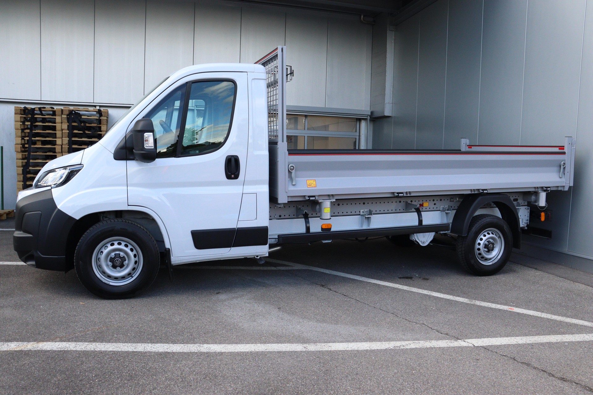 TOYOTA PROACE MAX Kab.-Kipper 3.5 L3 2.2 D Active Heavy dreiseitig-image-2