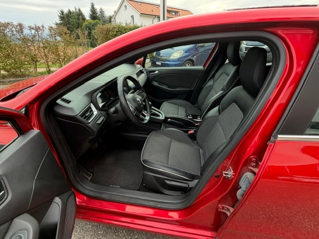 RENAULT Clio 1.6 E-Tech Intens-image-13