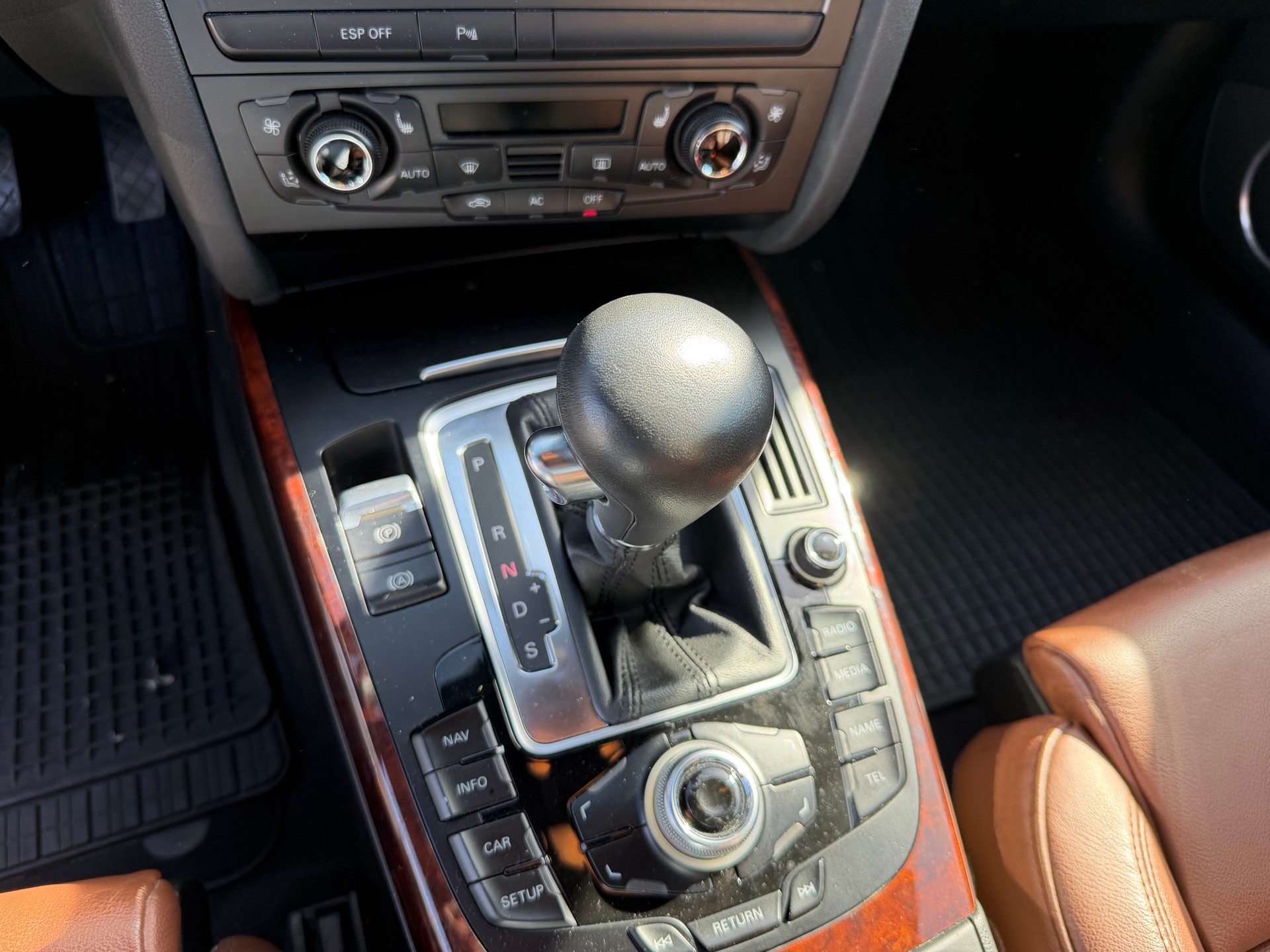 AUDI A5 Coupé 2.0 TFSI multitronic-image-5