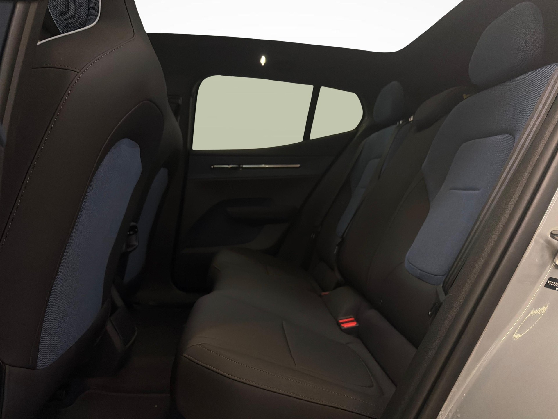 VOLVO EX30 E60 Twin Ultra Performance AWD - Ruote invernali incluse-image-10