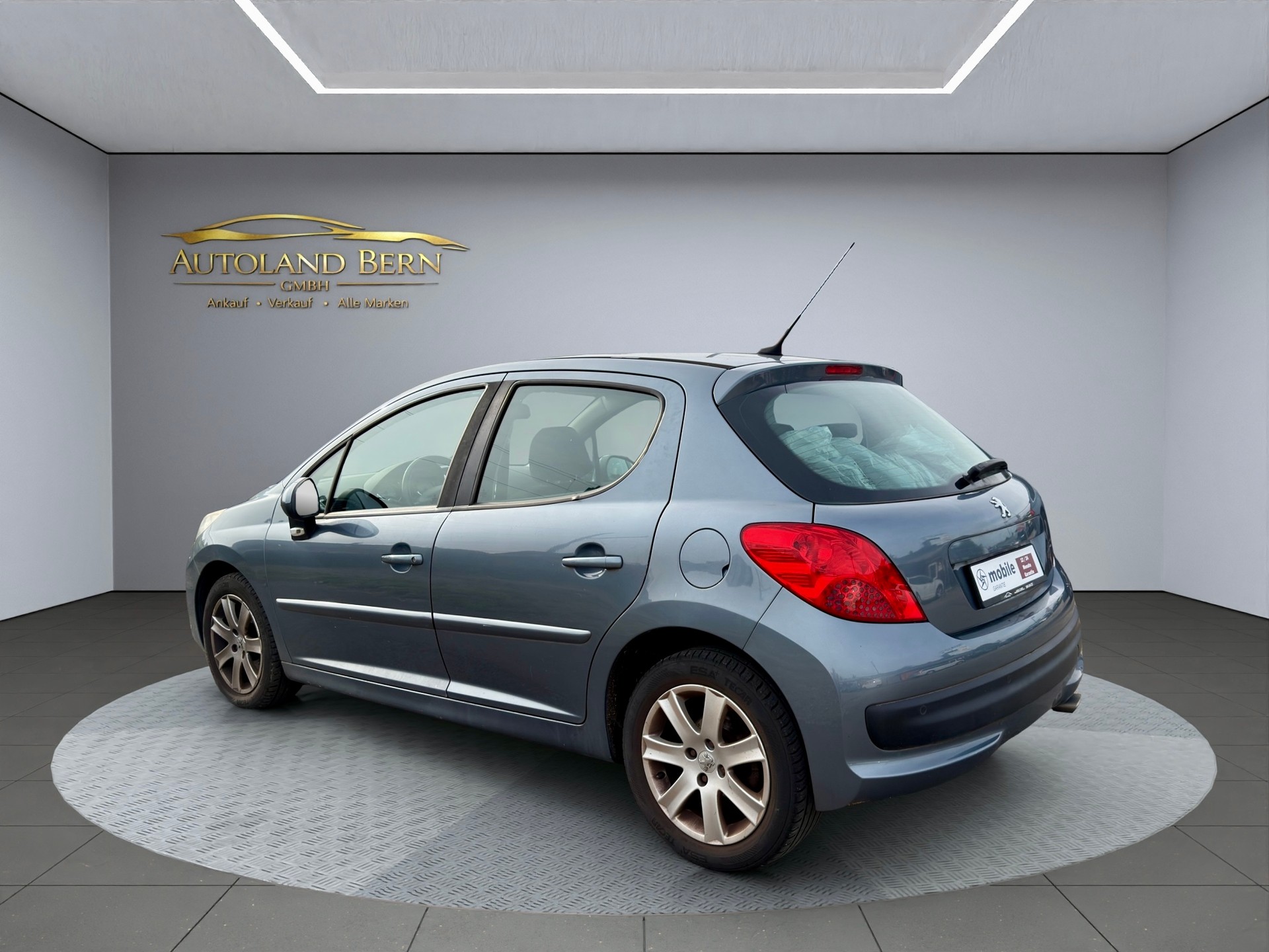 PEUGEOT 207 1.6 16V Sport Pack-showroom-element-3