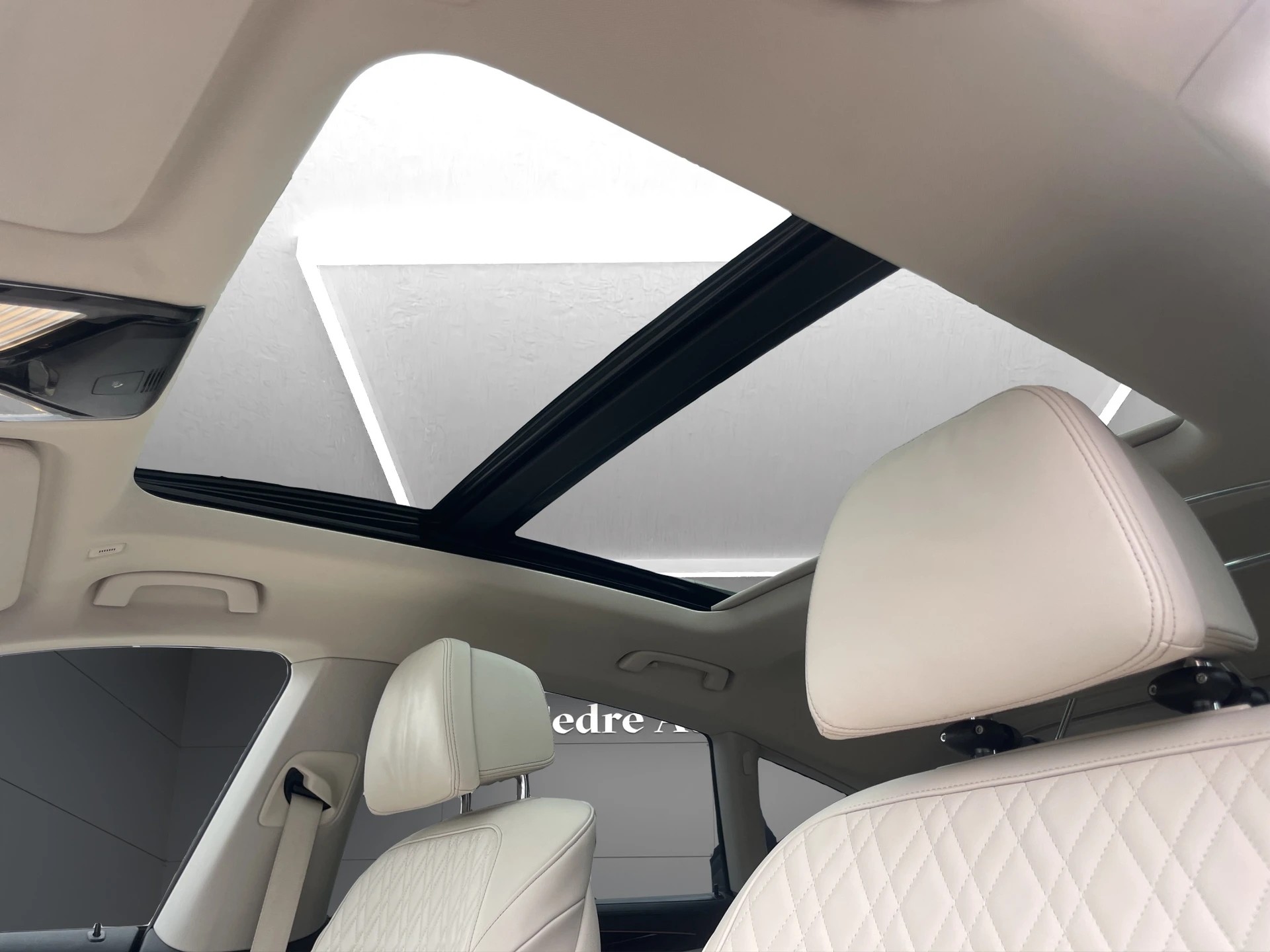 BMW 640d GT xDrive Luxury Line Steptronic-image-13