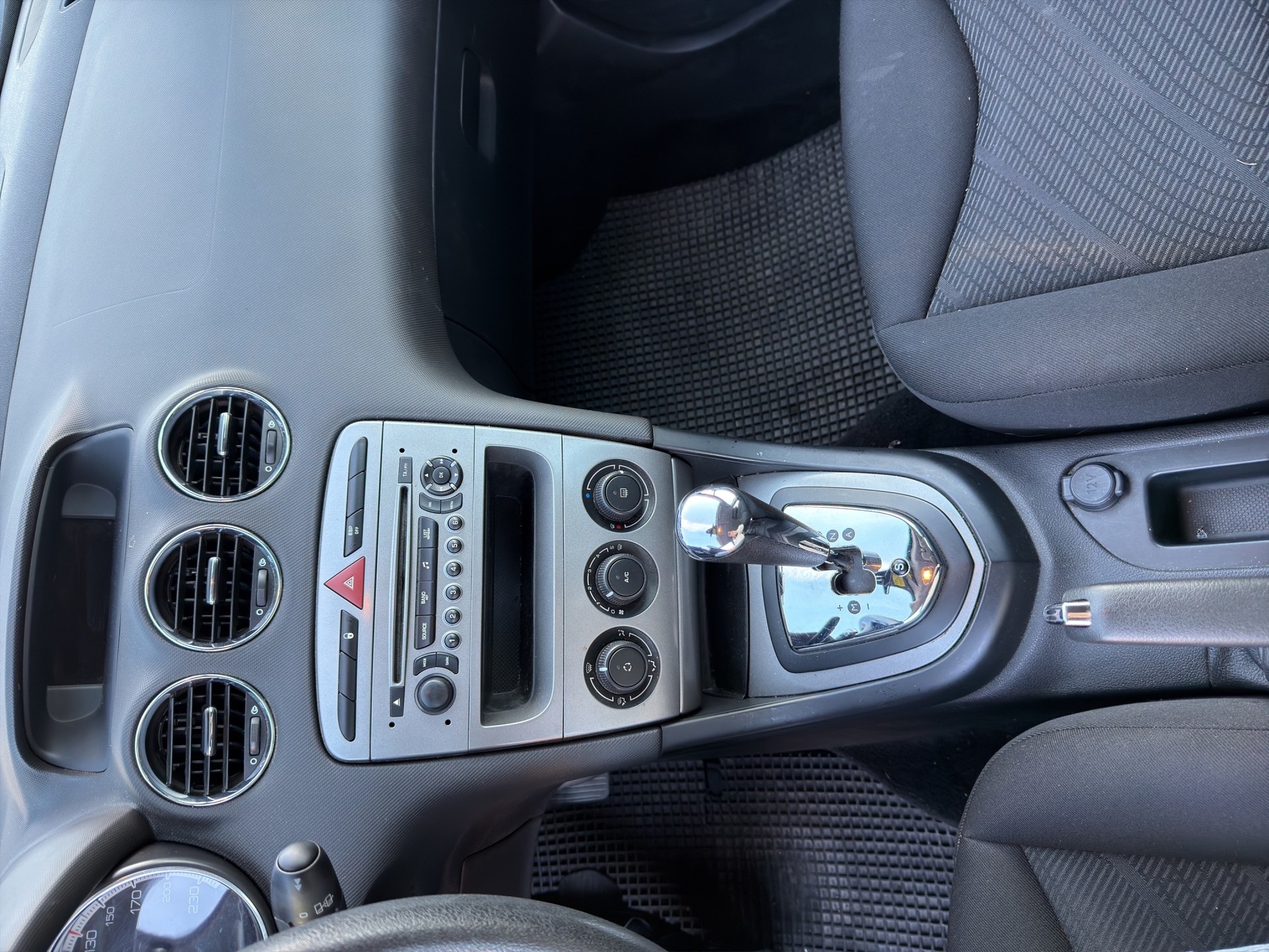 PEUGEOT 308 SW 1.6 HDI Trendy-image-8
