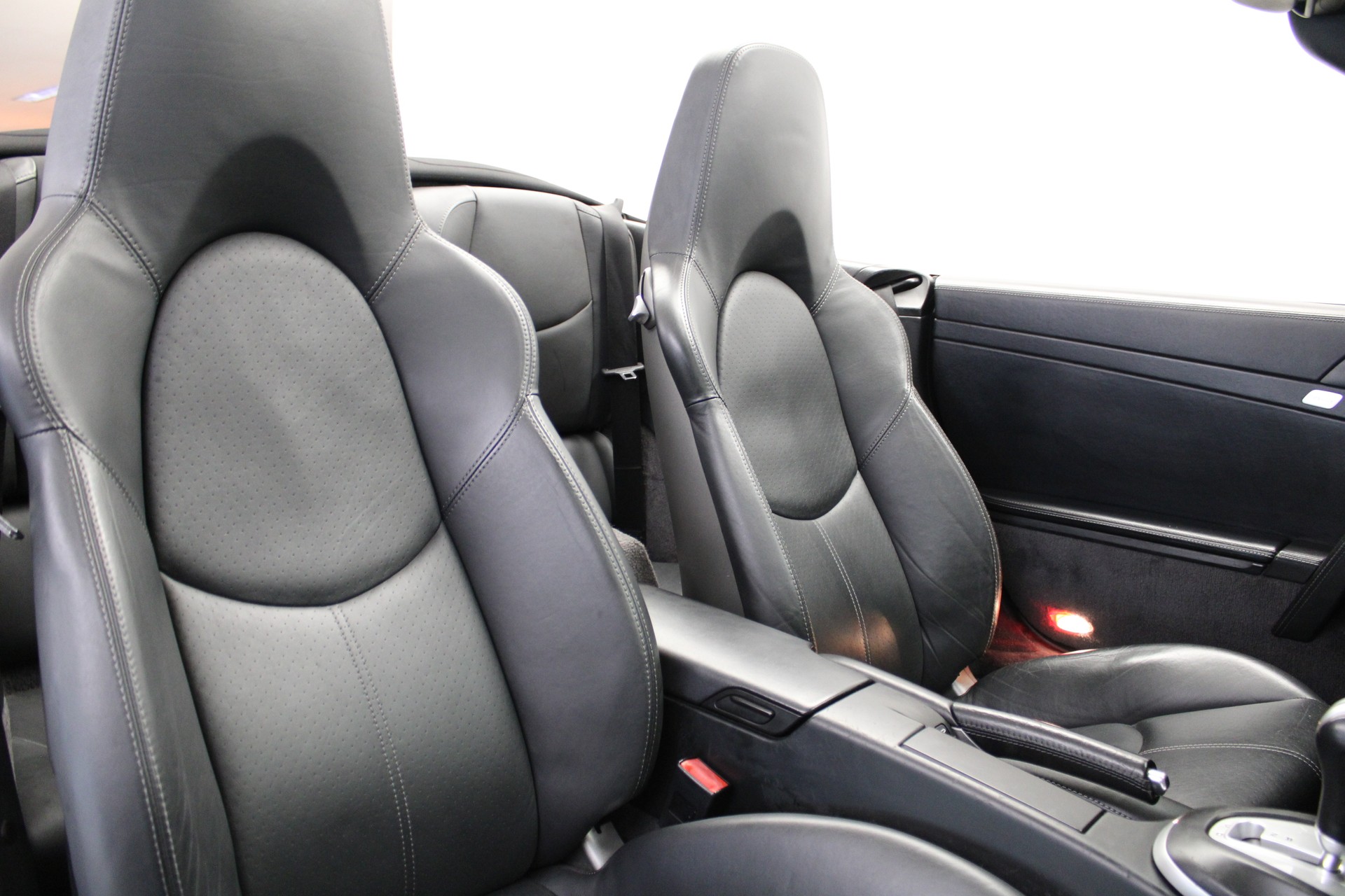PORSCHE 911 Cabrio Turbo Tiptronic-image-5