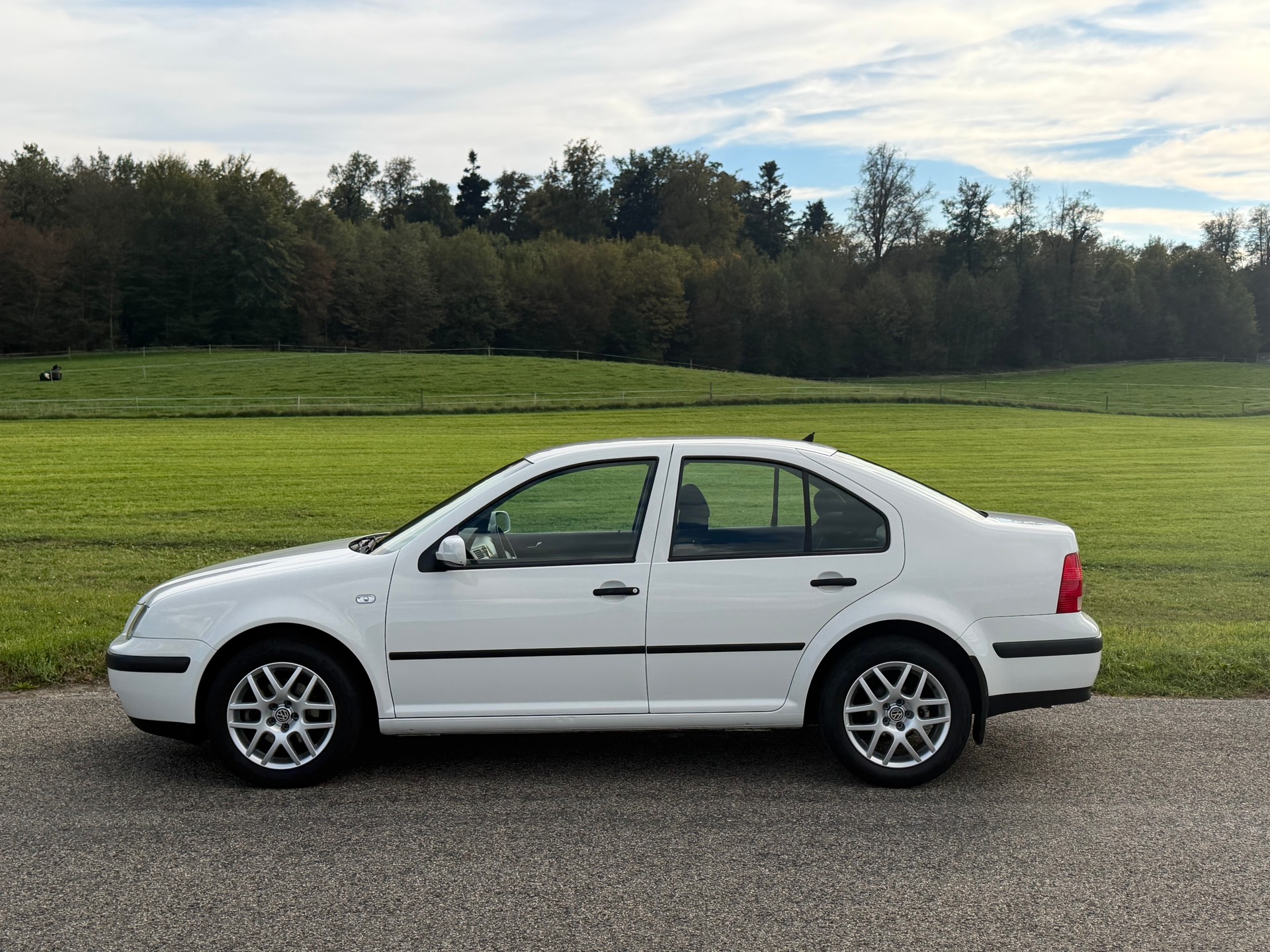 VW Bora 2.0 Comfortline-image-1