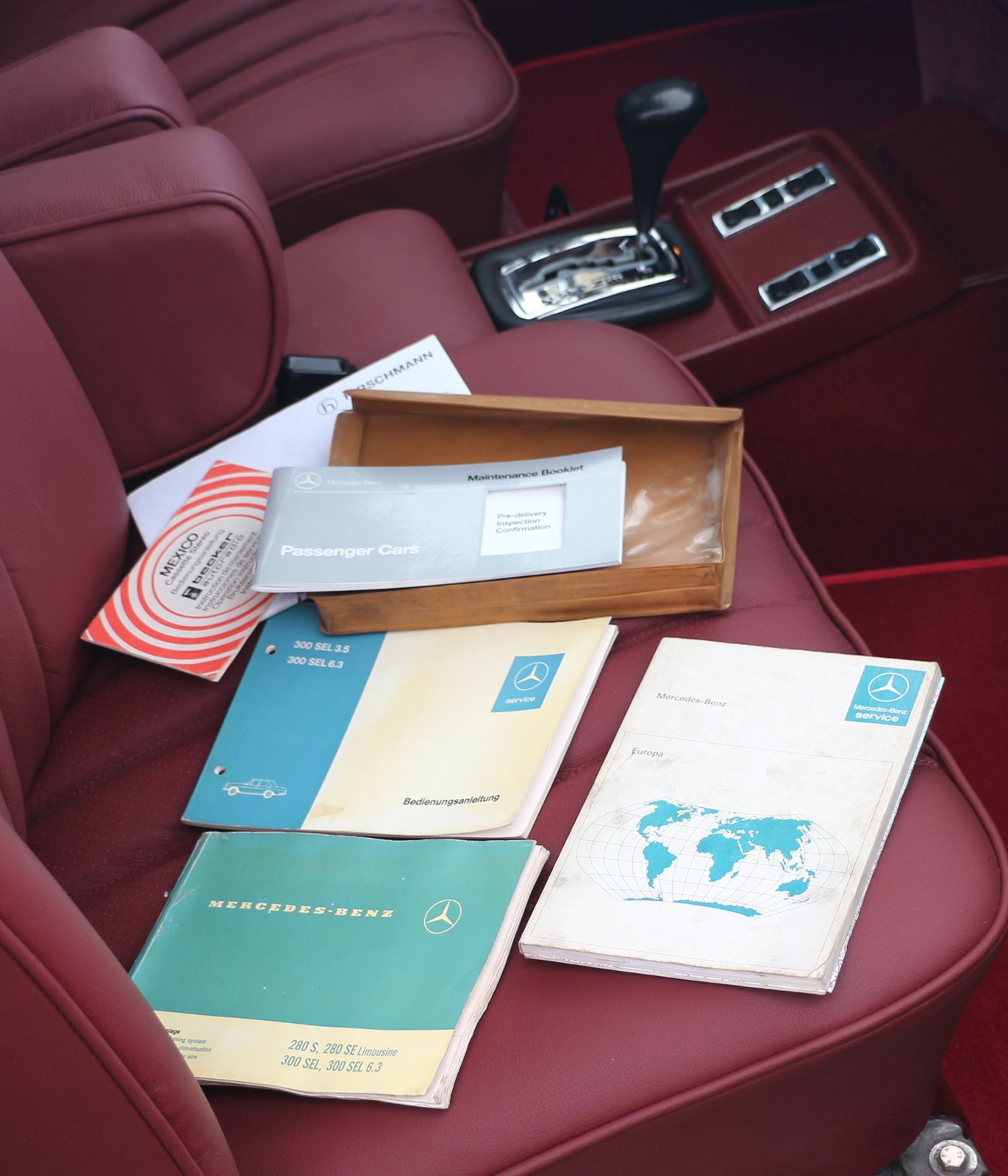 MERCEDES-BENZ 300 SEL 6.3-image-12