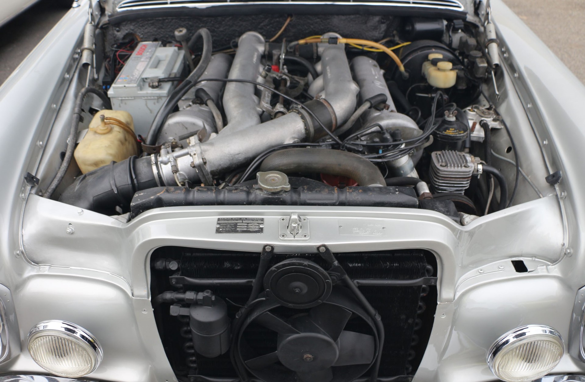 MERCEDES-BENZ 300 SEL 6.3-image-14