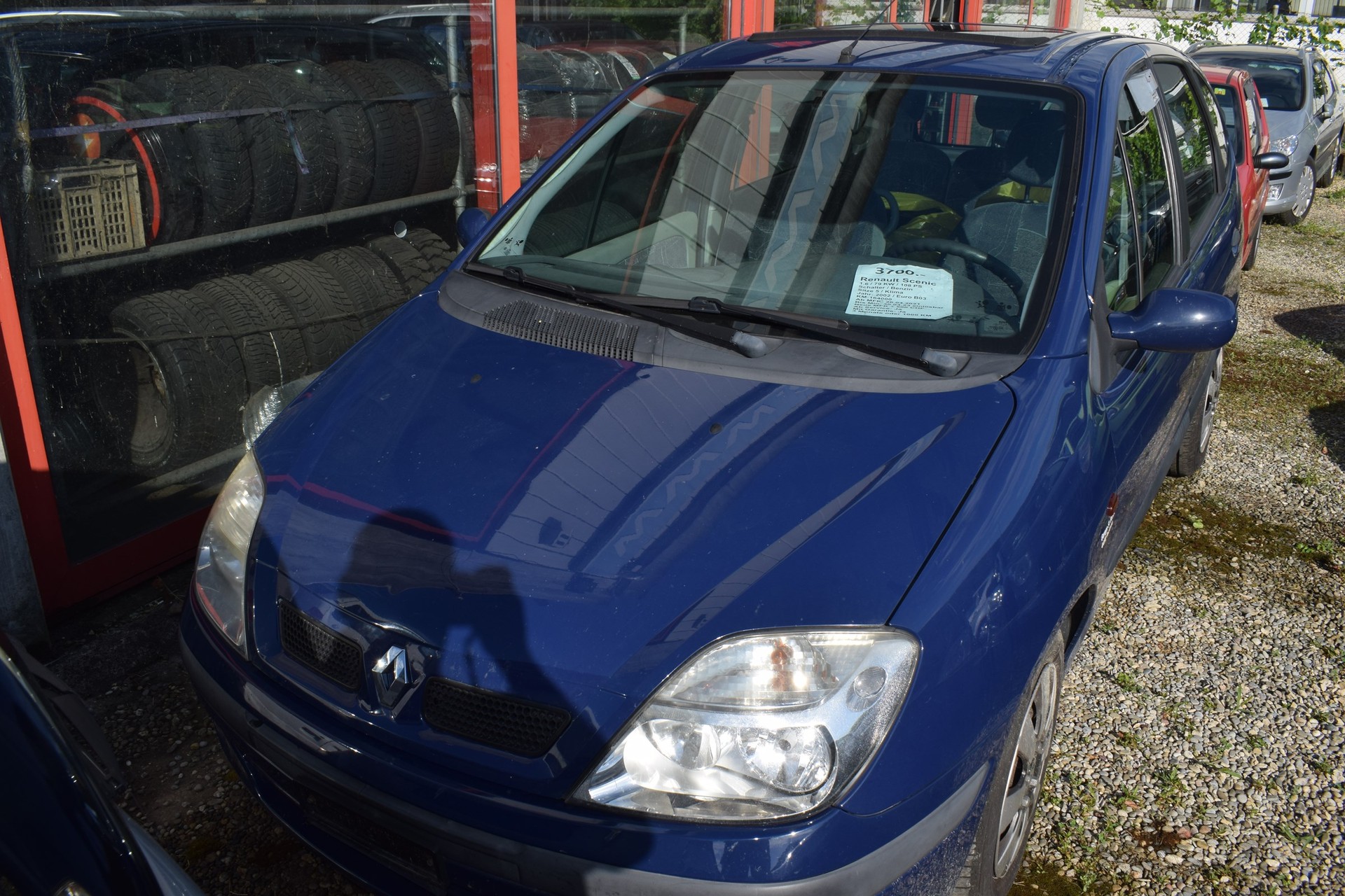 RENAULT Scénic 1.6 16V Dynamique Automatic-image-0