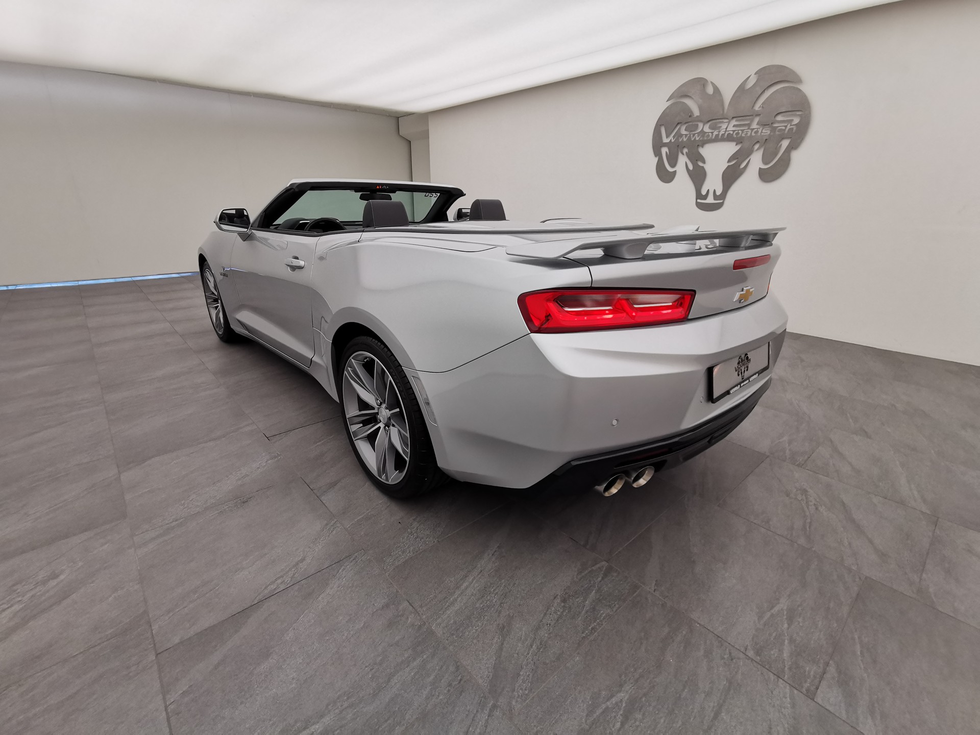 CHEVROLET Camaro Convertible 6.2 V8-image-6
