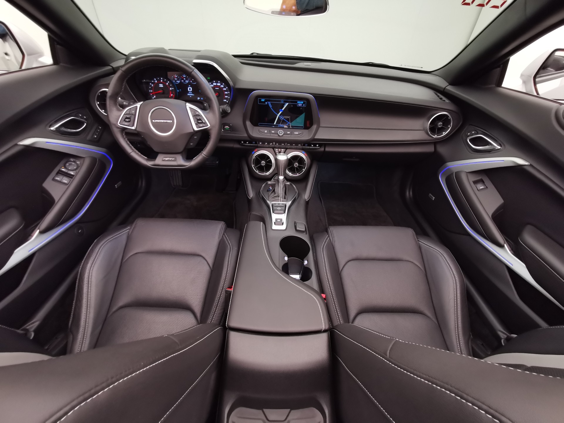 CHEVROLET Camaro Convertible 6.2 V8-image-10