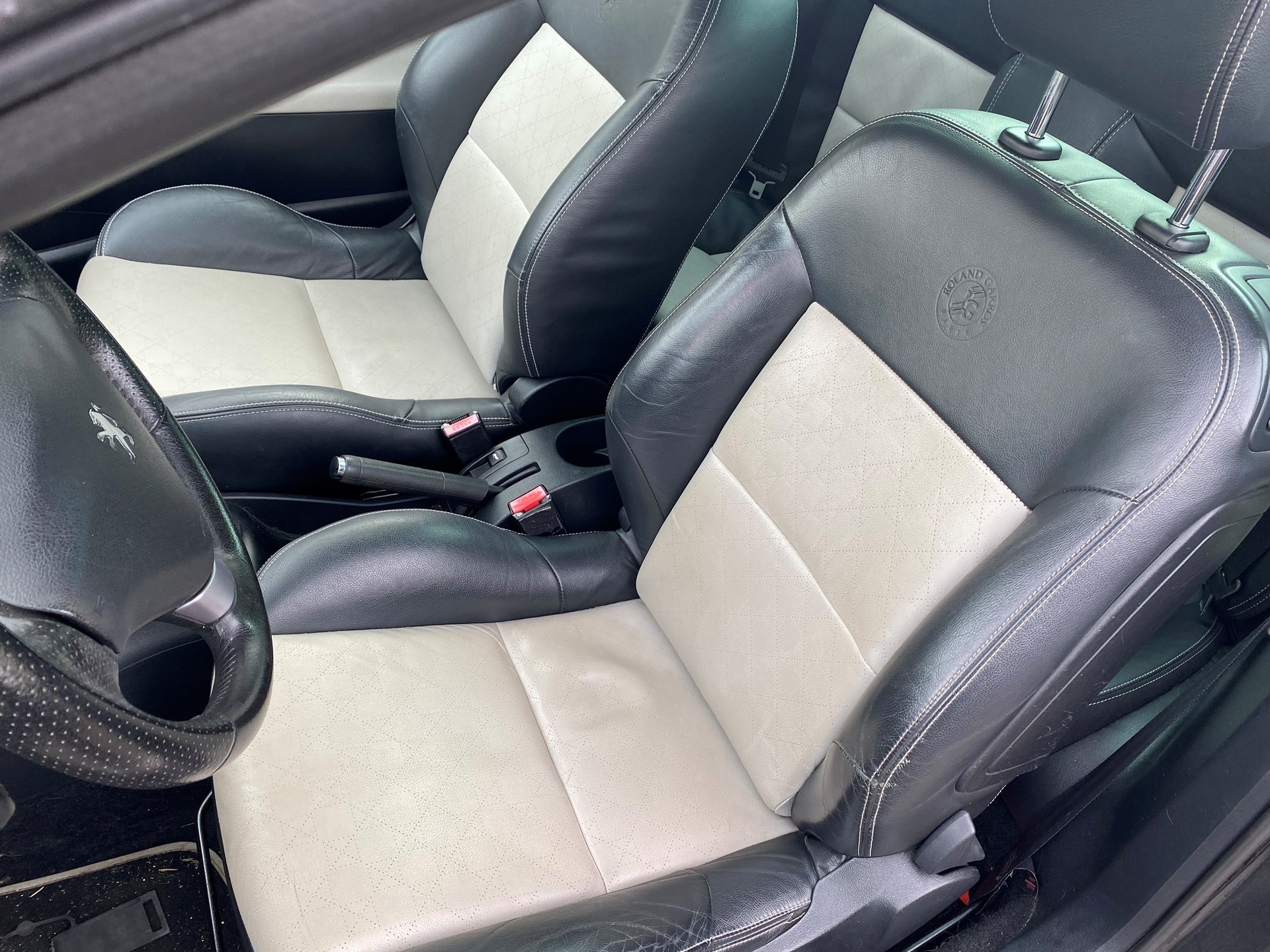 PEUGEOT 207 CC 1.6 16V Turbo Roland Garros-image-7