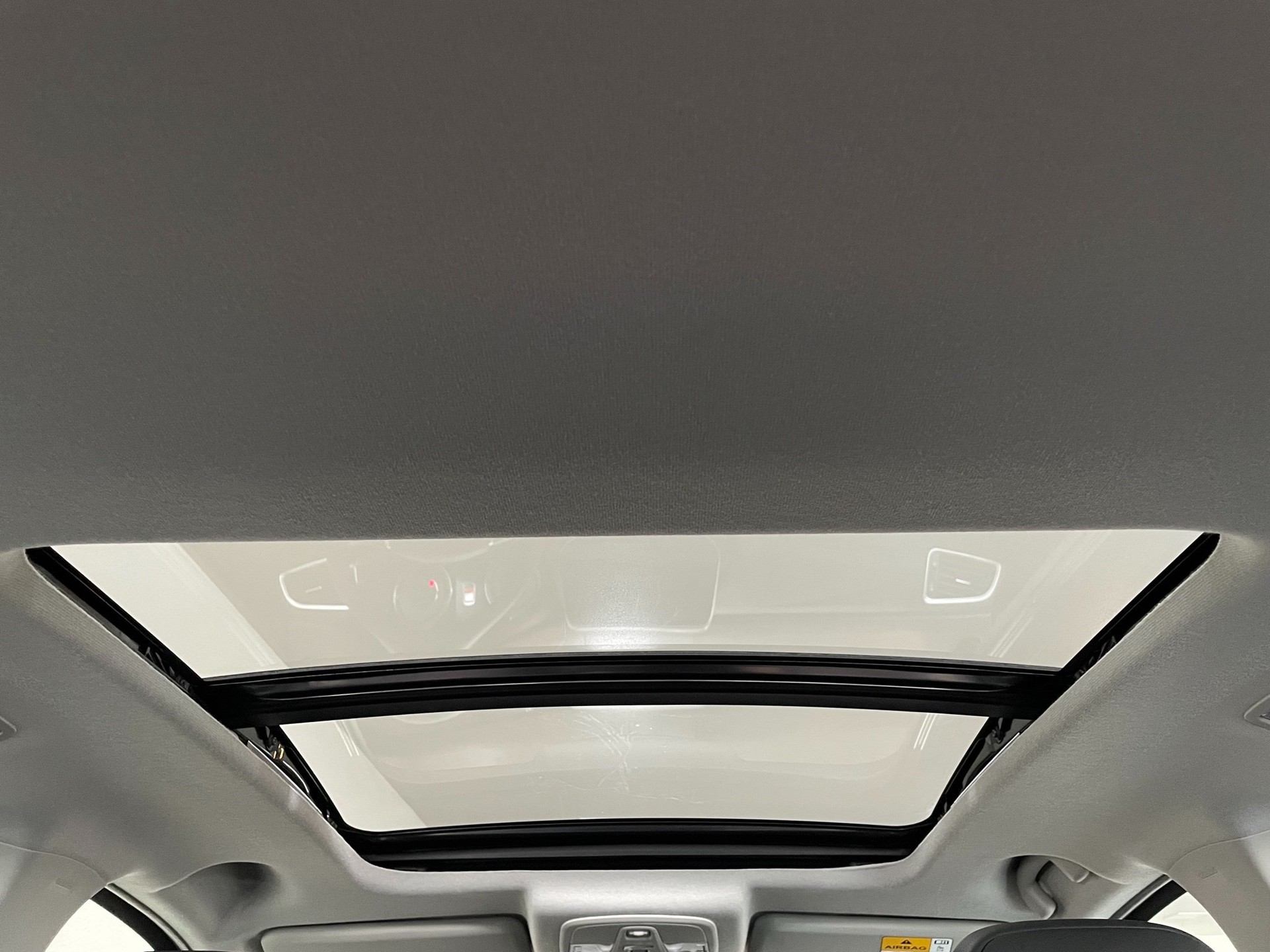 SUZUKI S-Cross 1.5 Compact Top Hybrid-image-27