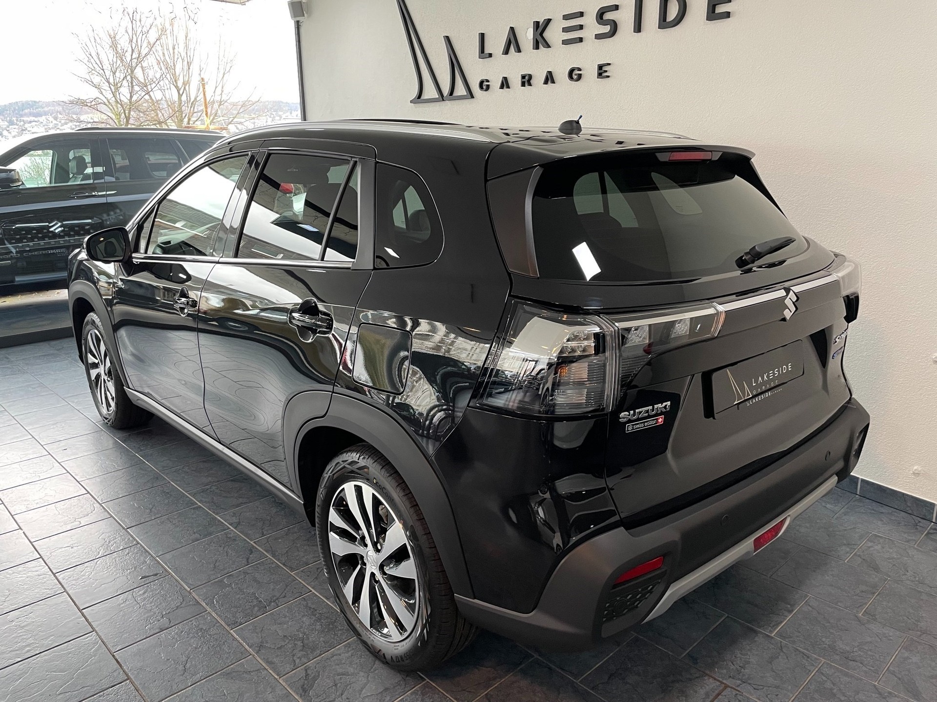 SUZUKI S-Cross 1.5 Compact Top Hybrid-image-4