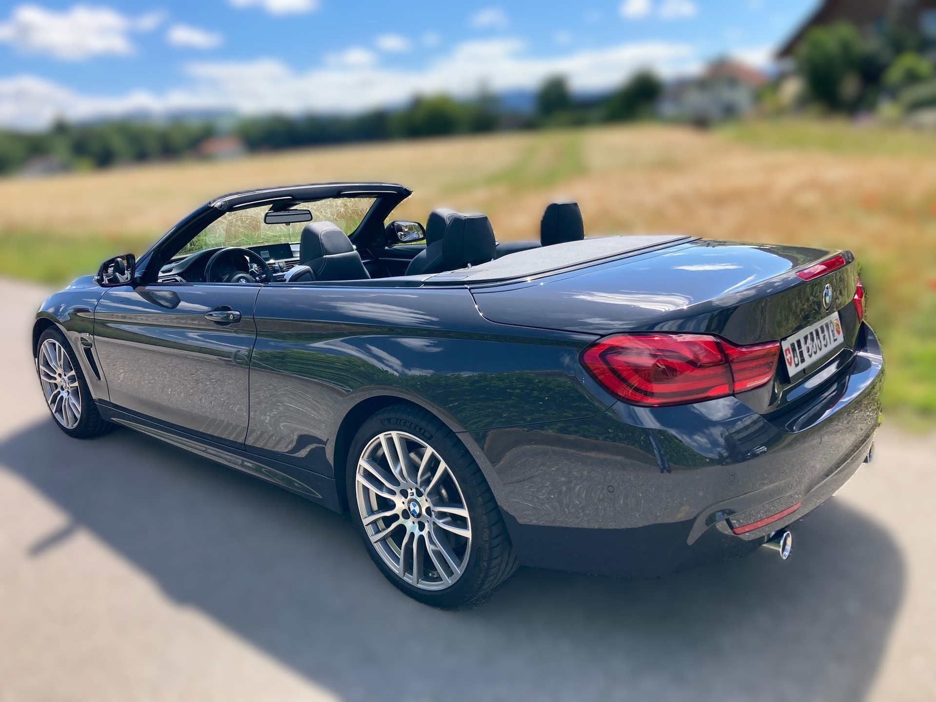 BMW 440i Cabriolet xDrive Colour Edition Steptronic-image-1
