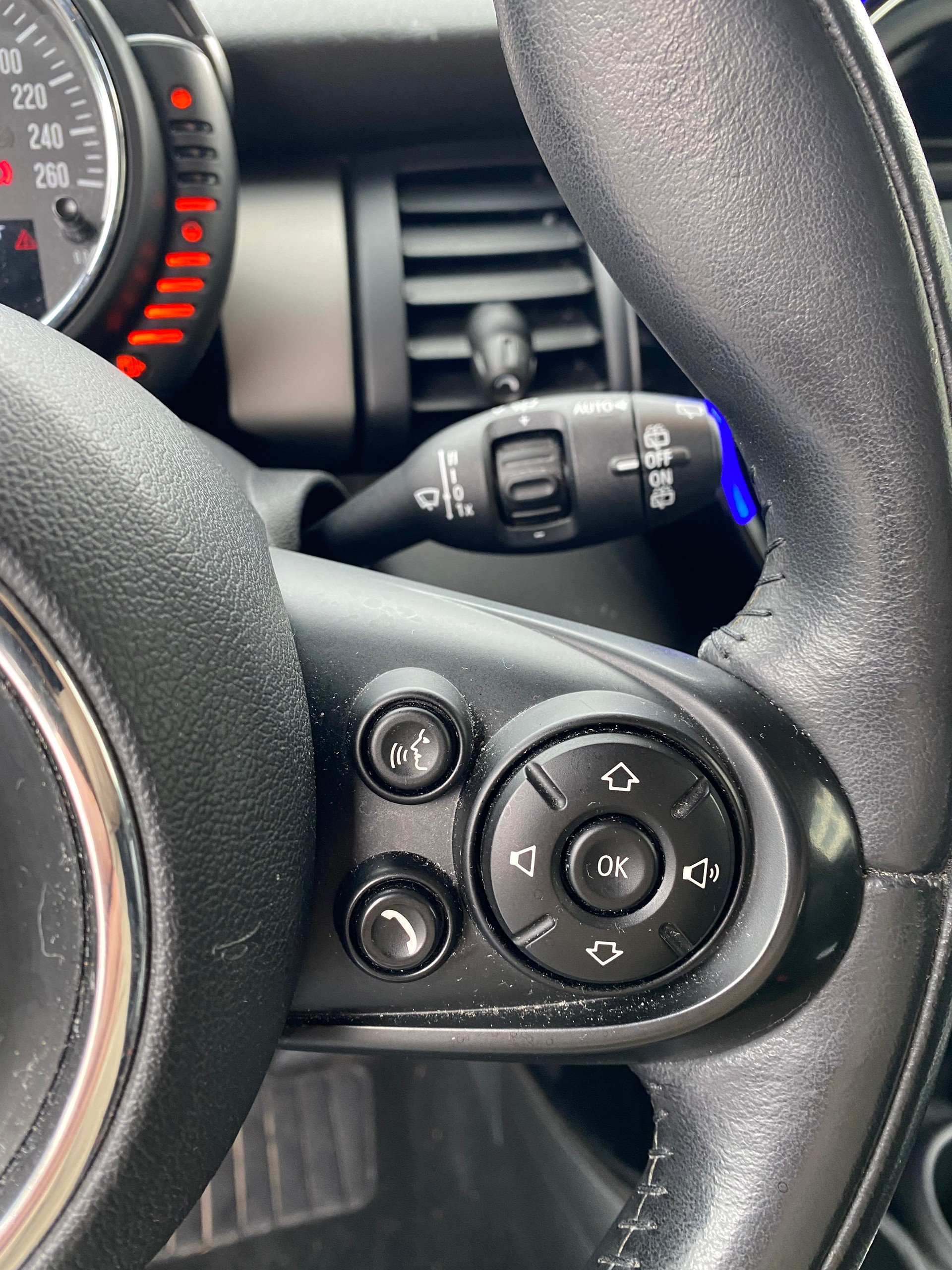 MINI Mini Cooper S-image-9